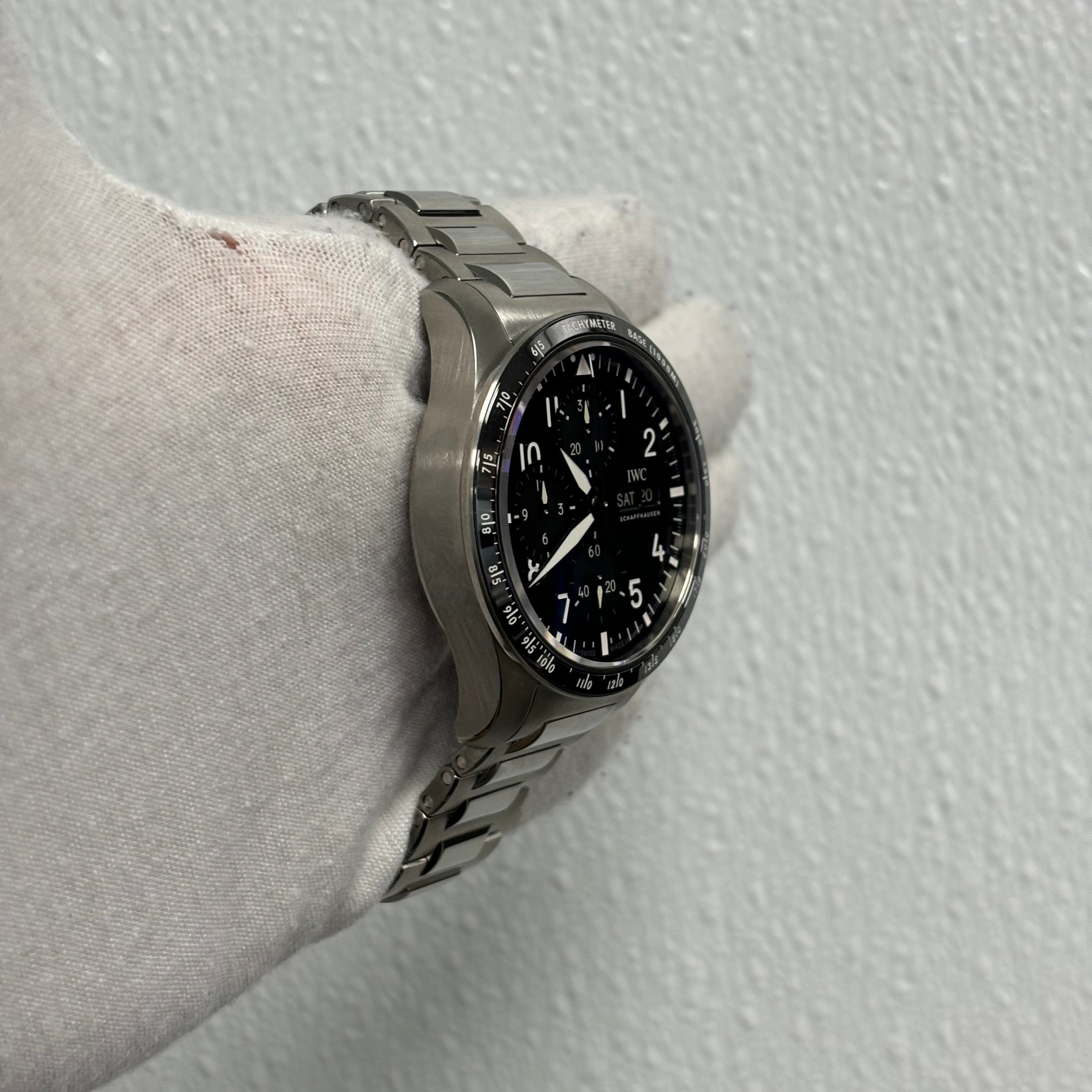 IWC Pilot 41mm Black Dial Watch Ref# IW388304 - Happy Jewelers Fine Jewelry Lifetime Warranty