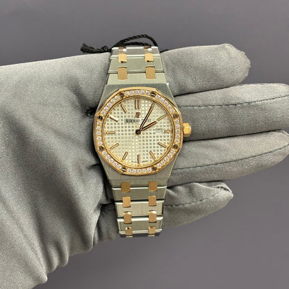 Audemars Piguet Royal Oak 33mm White Dial Ref# 67651SR.ZZ.1261SR.01 - Happy Jewelers Fine Jewelry Lifetime Warranty