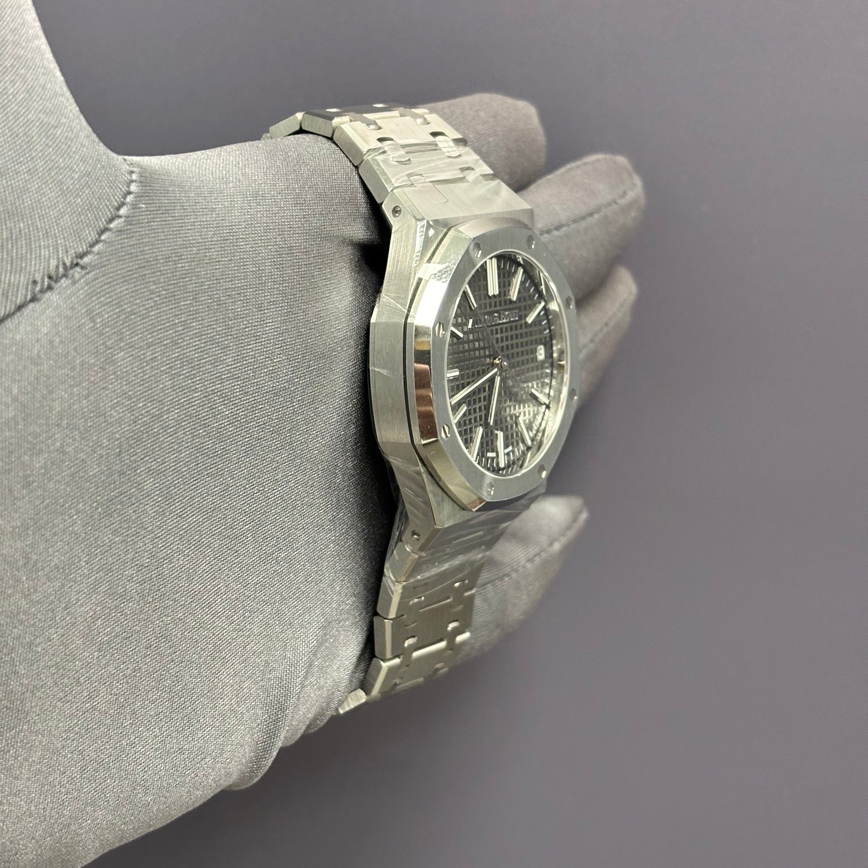 Audemars Piguet Royal Oak 41mm Grey Dial Watch Ref# 15510ST.OO.1320ST.10 - Happy Jewelers Fine Jewelry Lifetime Warranty