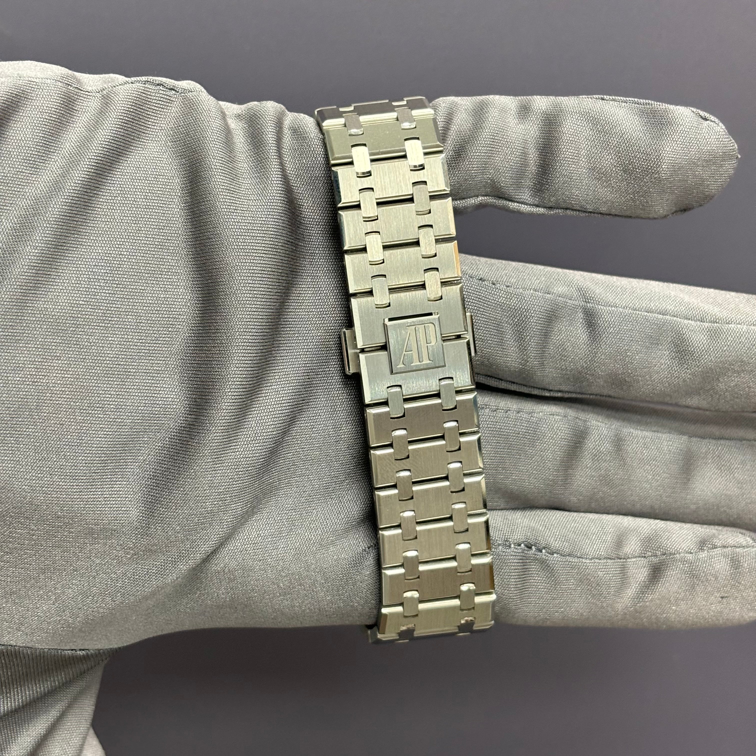 Audemars Piguet Royal Oak 41mm Grey Dial Watch Ref# 15510ST.OO.1320ST.10 - Happy Jewelers Fine Jewelry Lifetime Warranty