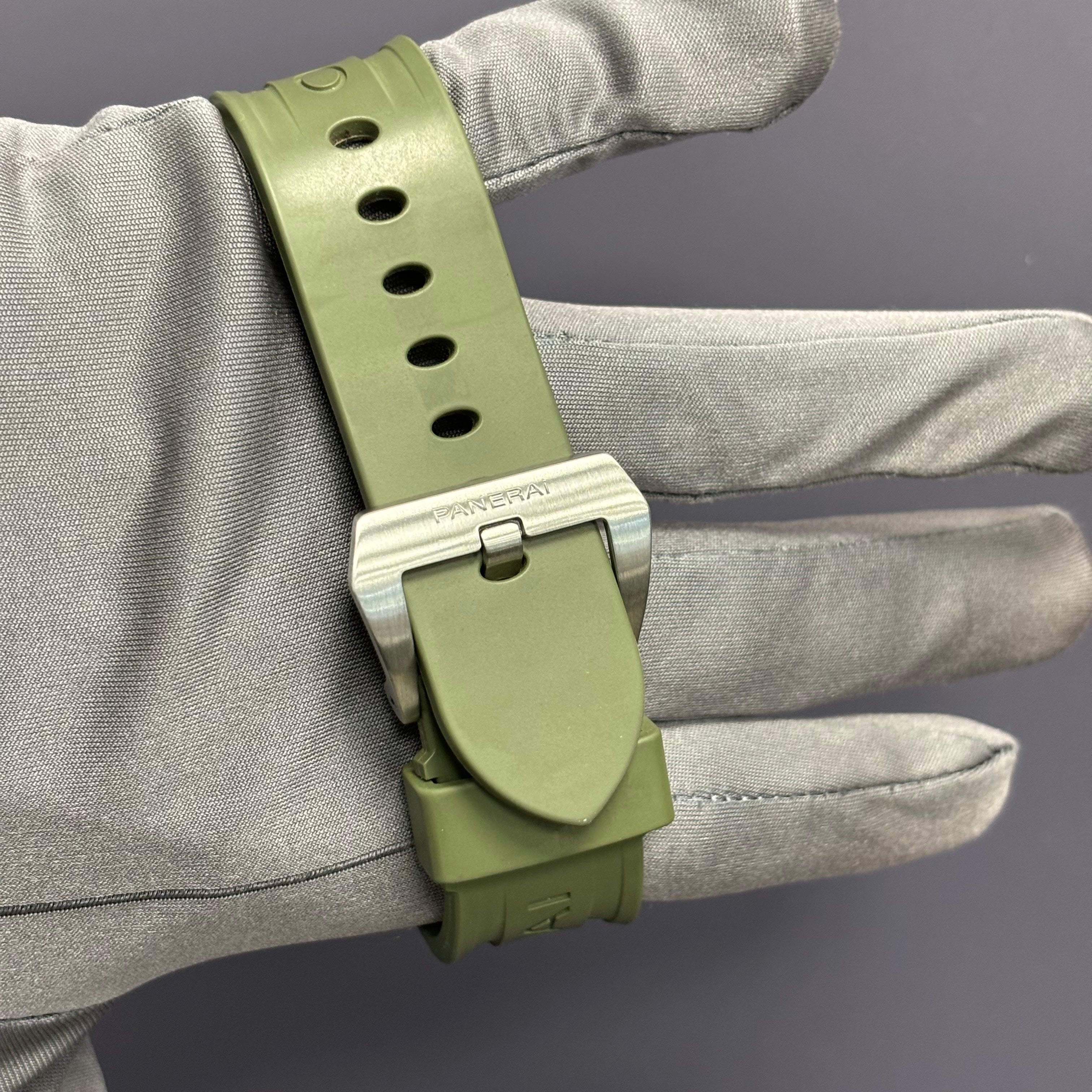 Panerai Luminor 44mm Black Dial Watch Ref# PAM00233 - Happy Jewelers Fine Jewelry Lifetime Warranty