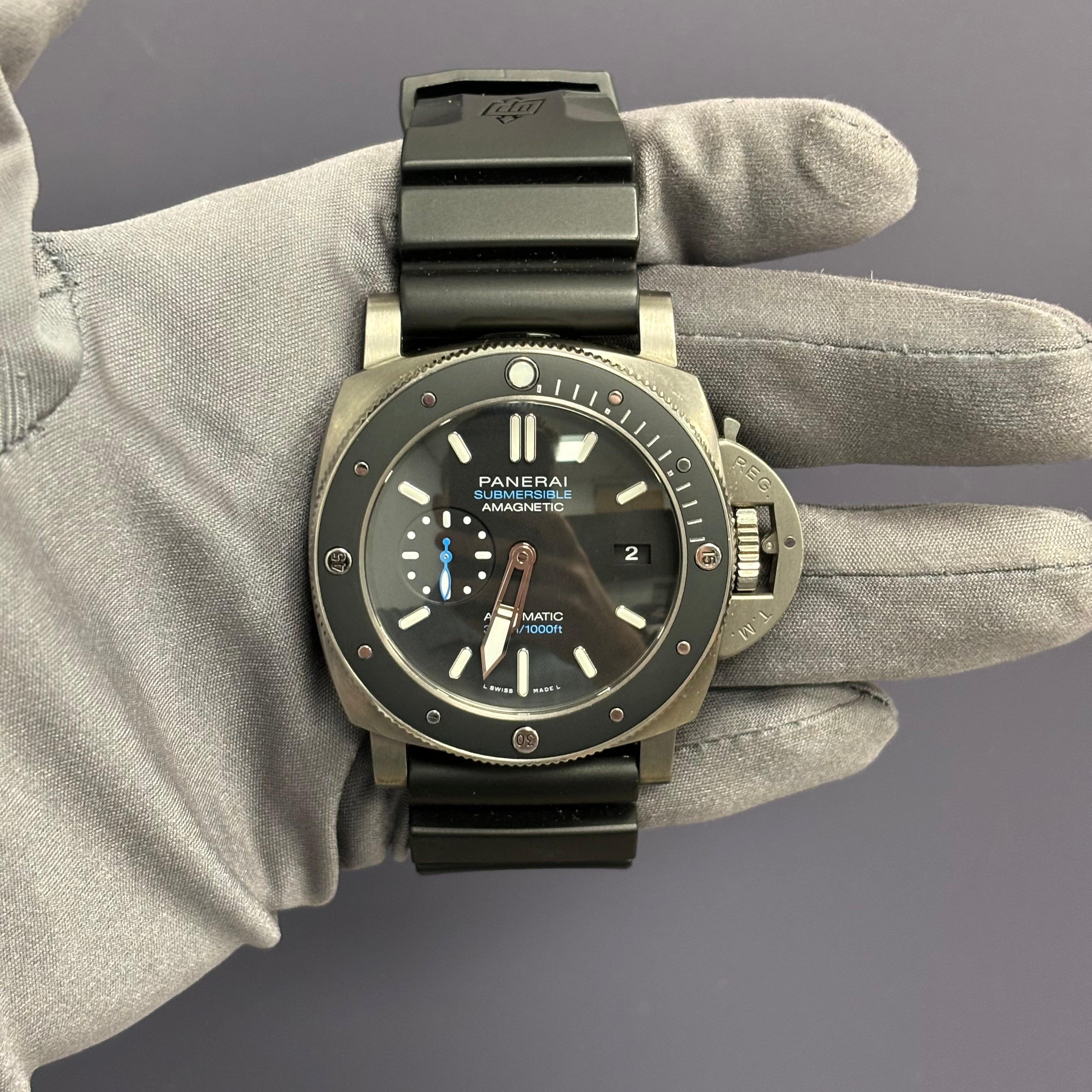 Panerai Luminor 47mm Black Dial Watch Ref# PAM01389 - Happy Jewelers Fine Jewelry Lifetime Warranty