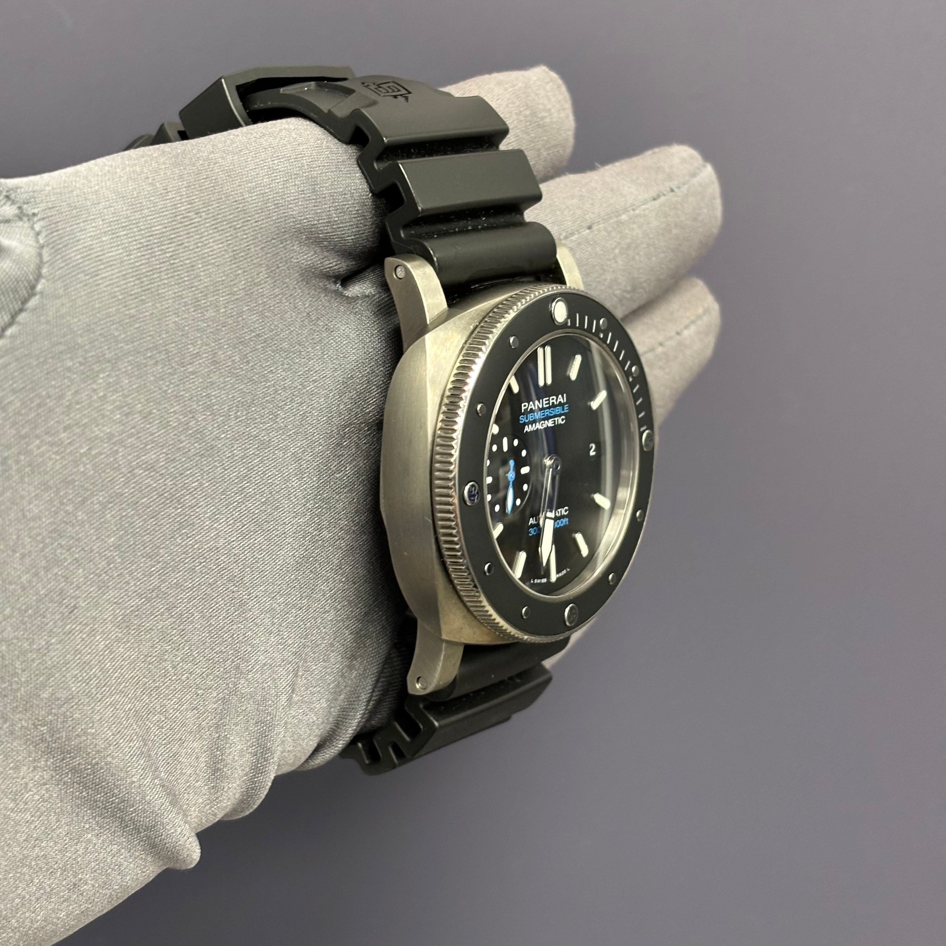 Panerai Luminor 47mm Black Dial Watch Ref# PAM01389 - Happy Jewelers Fine Jewelry Lifetime Warranty