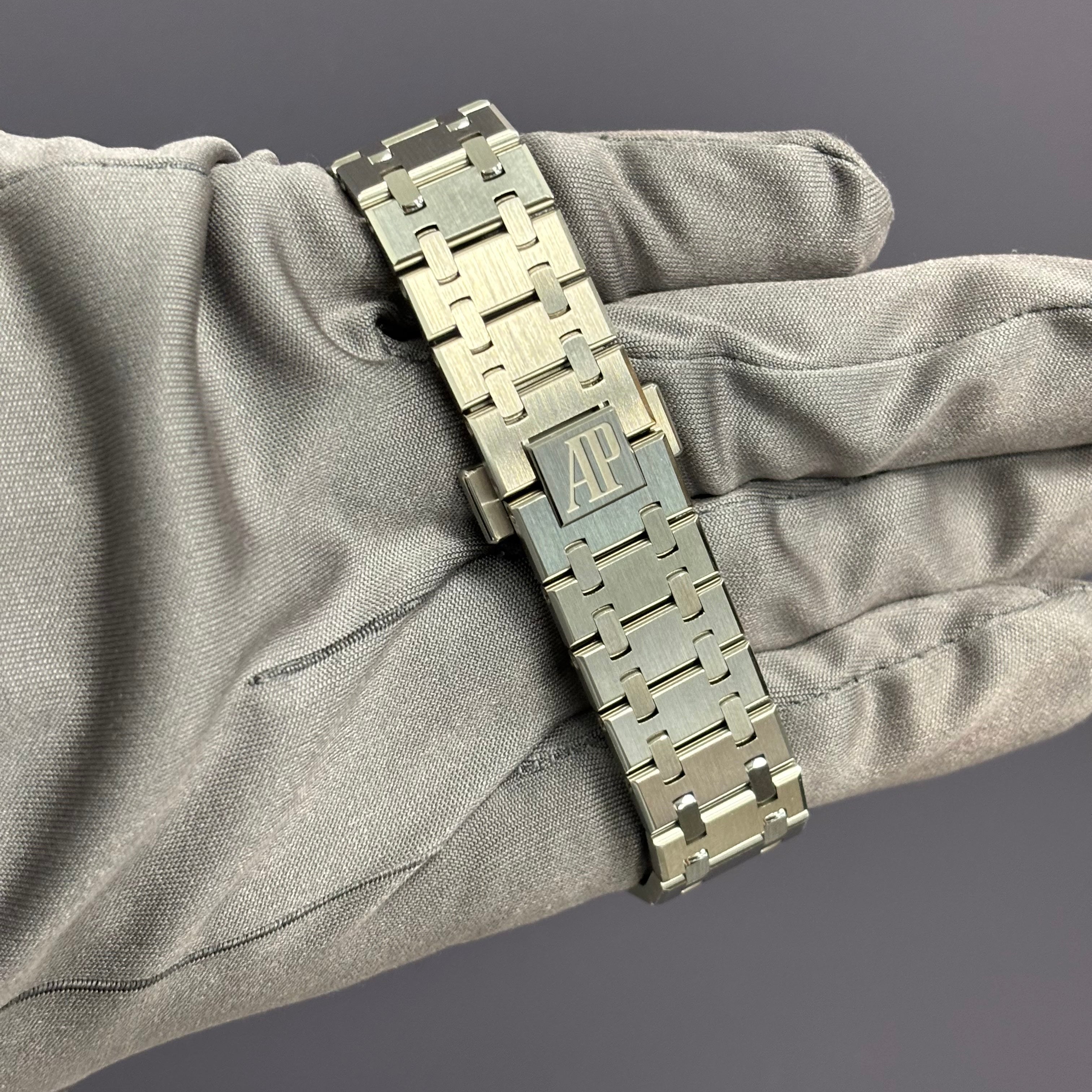 Audemars Piguet Royal Oak 37mm Grey Dial Watch Ref# 15550ST.OO.1356ST.07 - Happy Jewelers Fine Jewelry Lifetime Warranty