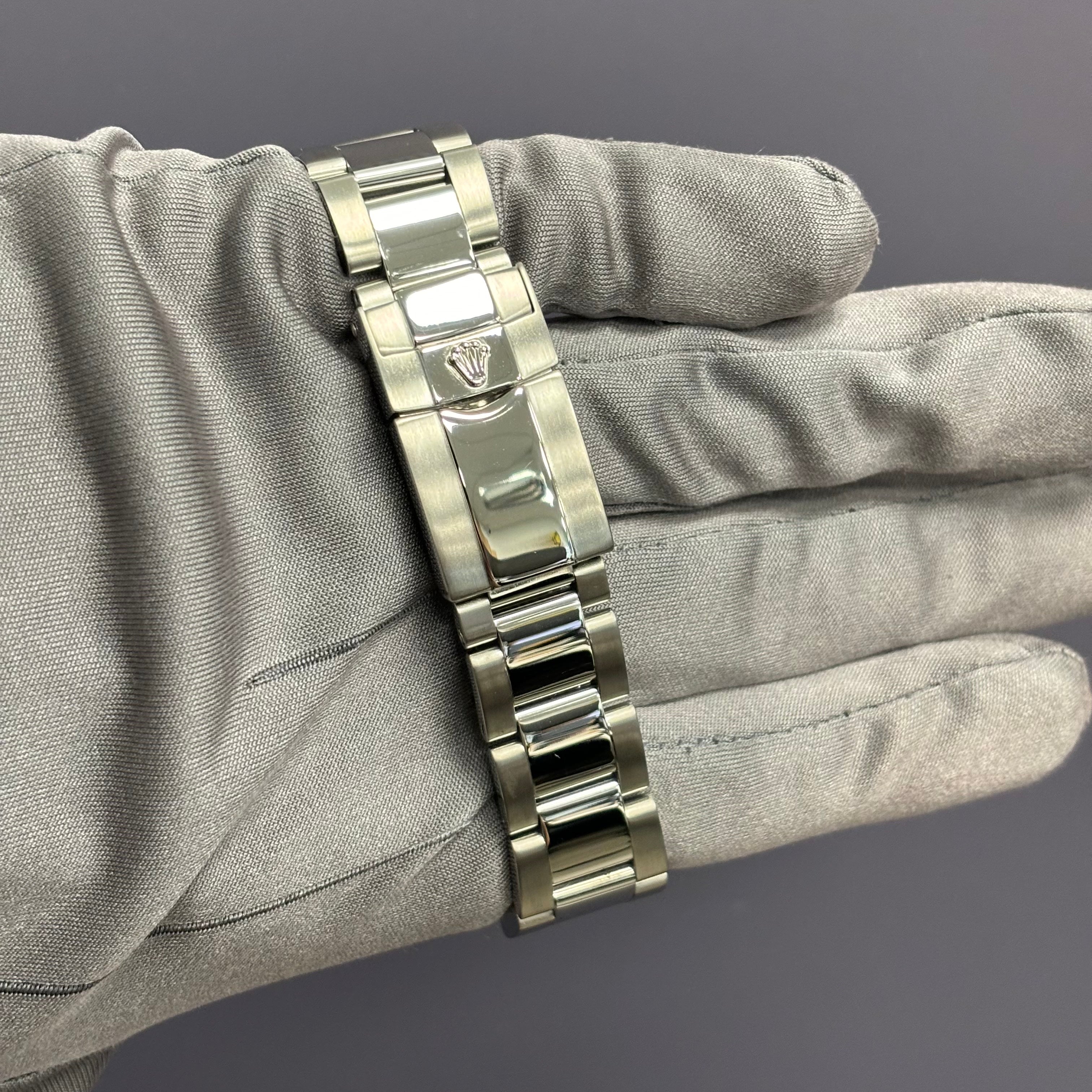 Rolex Daytona 40mm White Dial Watch Ref# 116520 - Happy Jewelers Fine Jewelry Lifetime Warranty