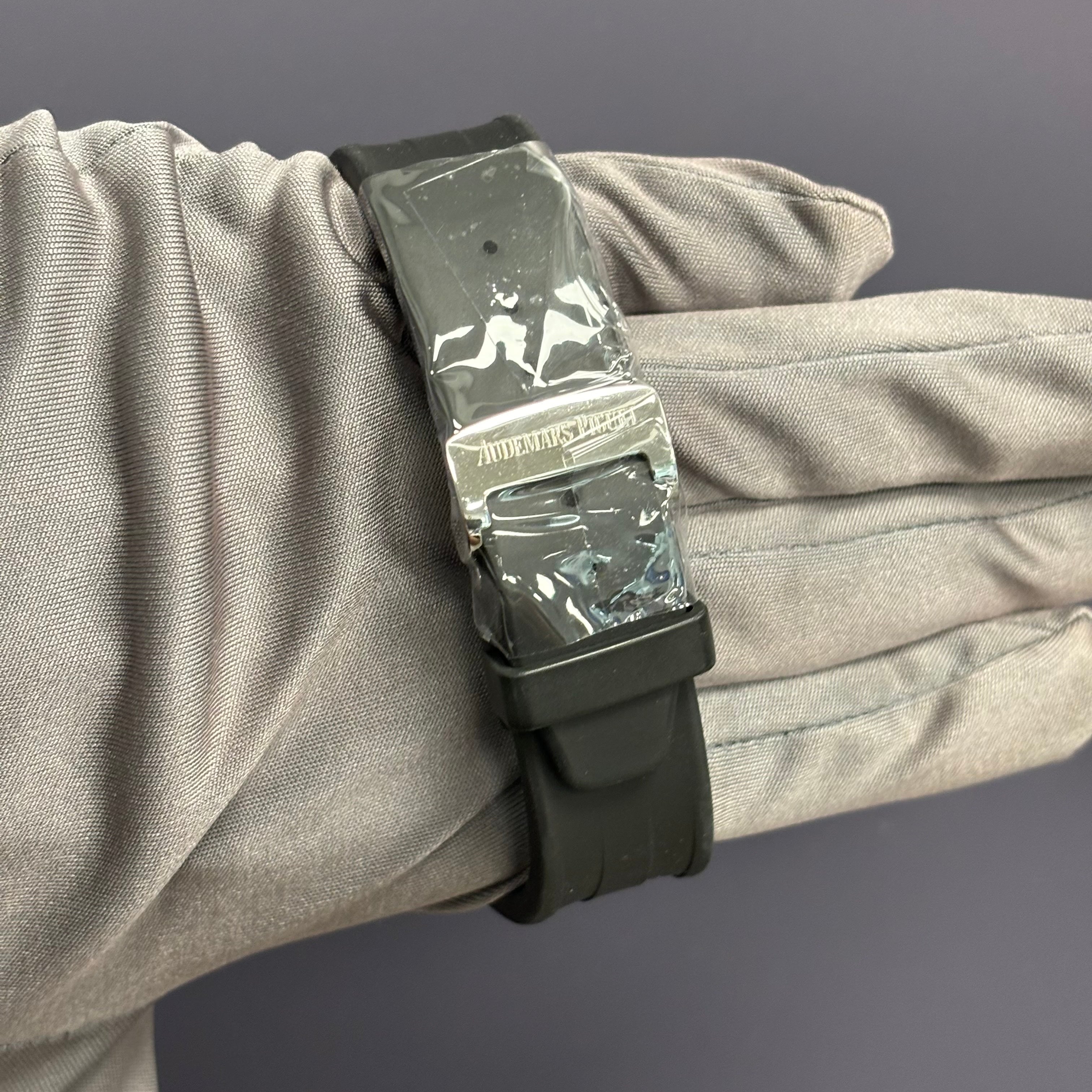 Audemars Piguet Royal Oak 42mm White Dial Watch Ref# 26170ST - Happy Jewelers Fine Jewelry Lifetime Warranty