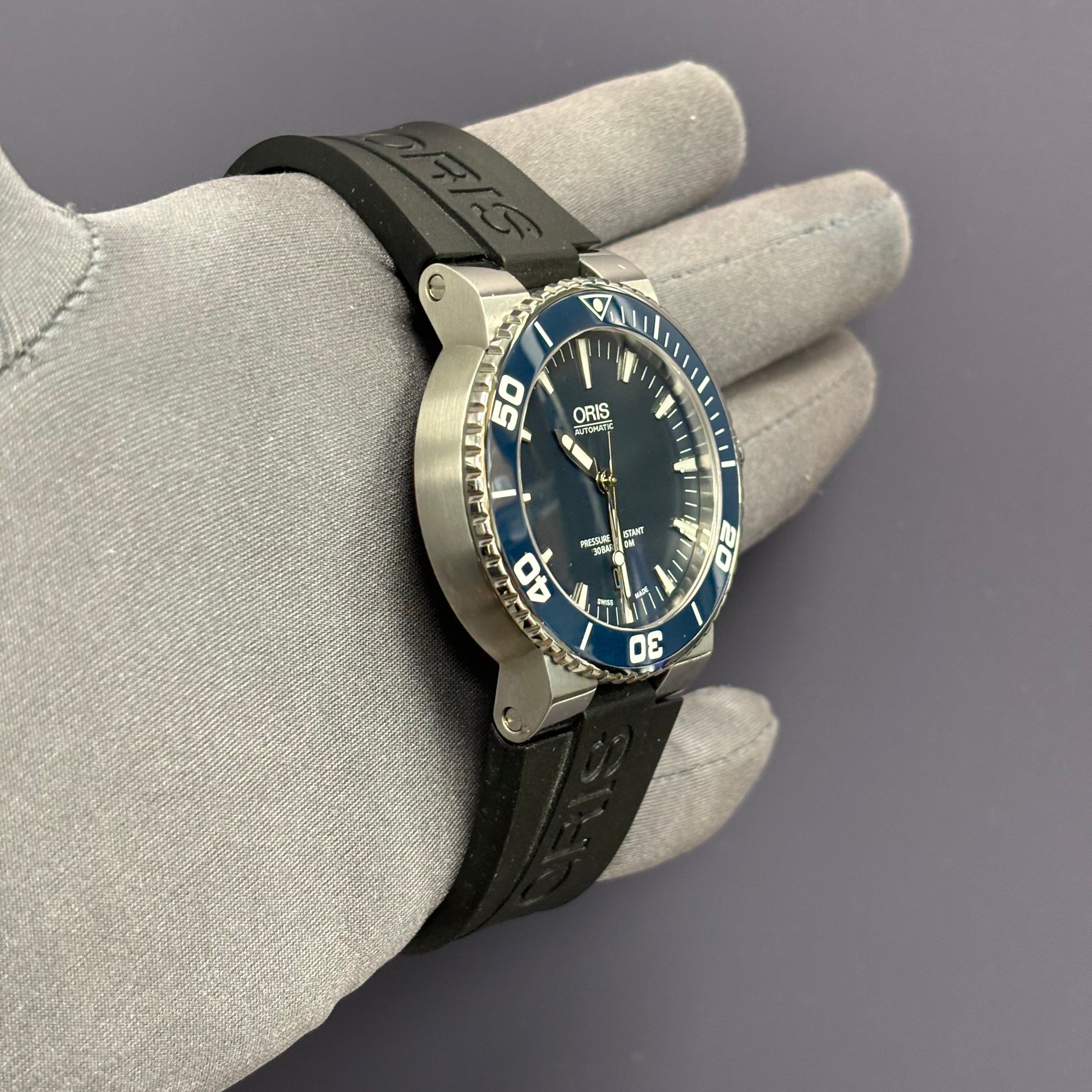 Oris Aquis 44.5mm Blue Dial Watch Ref# 7653-05 - Happy Jewelers Fine Jewelry Lifetime Warranty