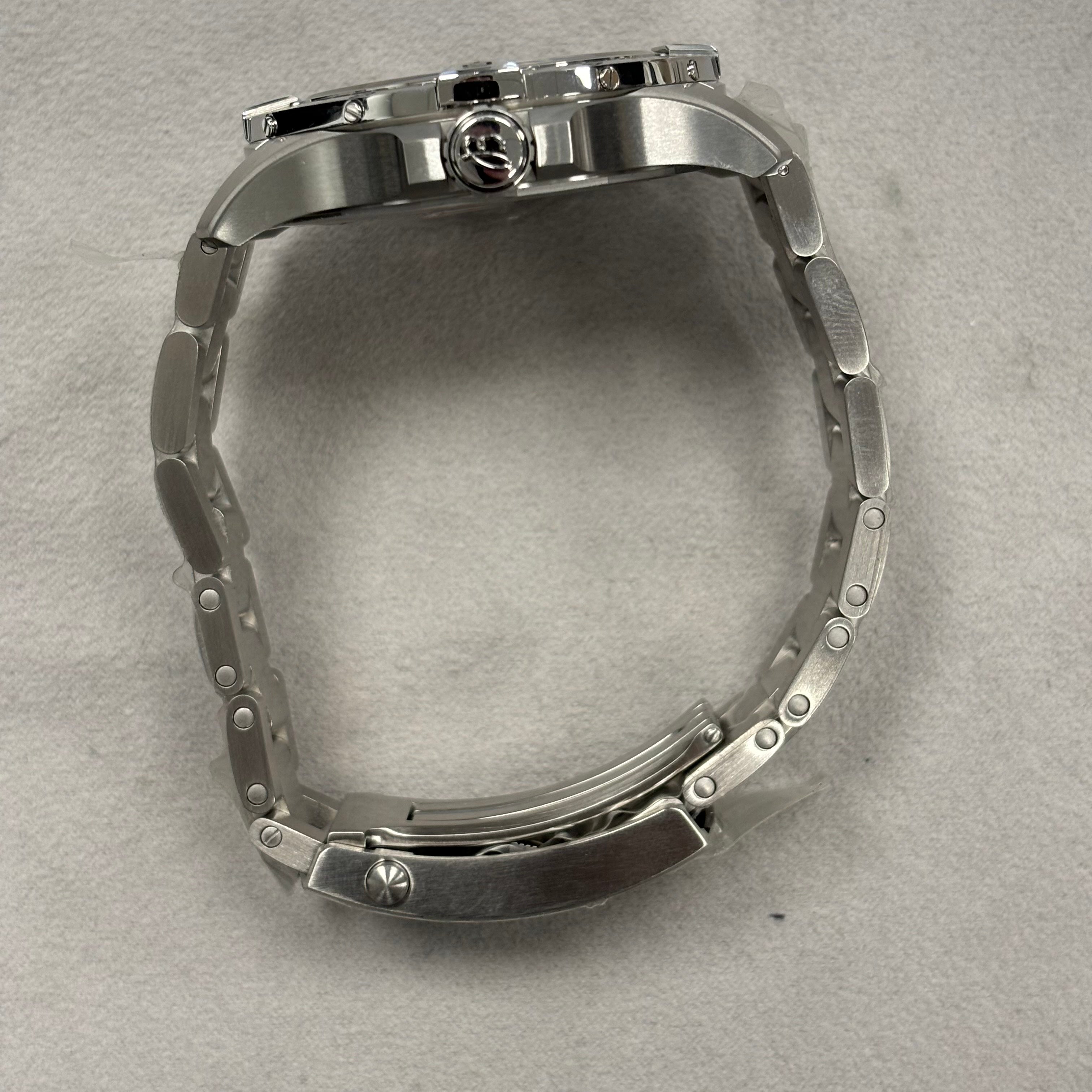 Breitling Avenger 44mm Blue Dial Watch Ref# A32320 - Happy Jewelers Fine Jewelry Lifetime Warranty