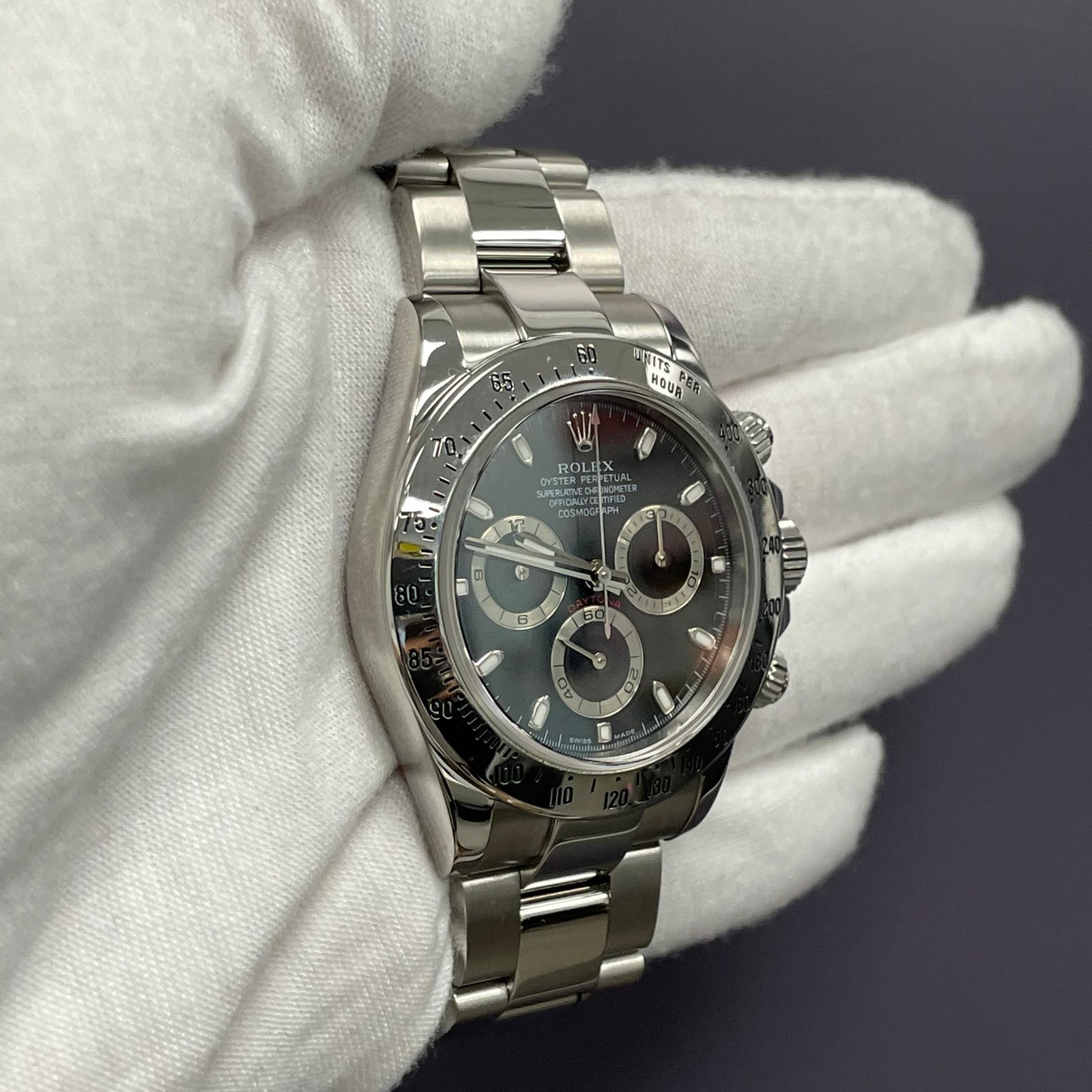 Rolex Daytona 40mm Black Dial Watch Ref# 116520