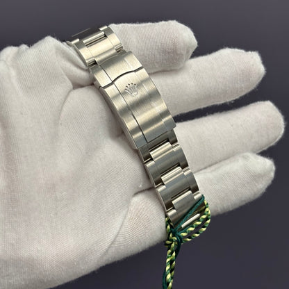 Rolex Oyster Perpetual 36mm Silver Dial Watch Ref# 126000 - Happy Jewelers Fine Jewelry Lifetime Warranty