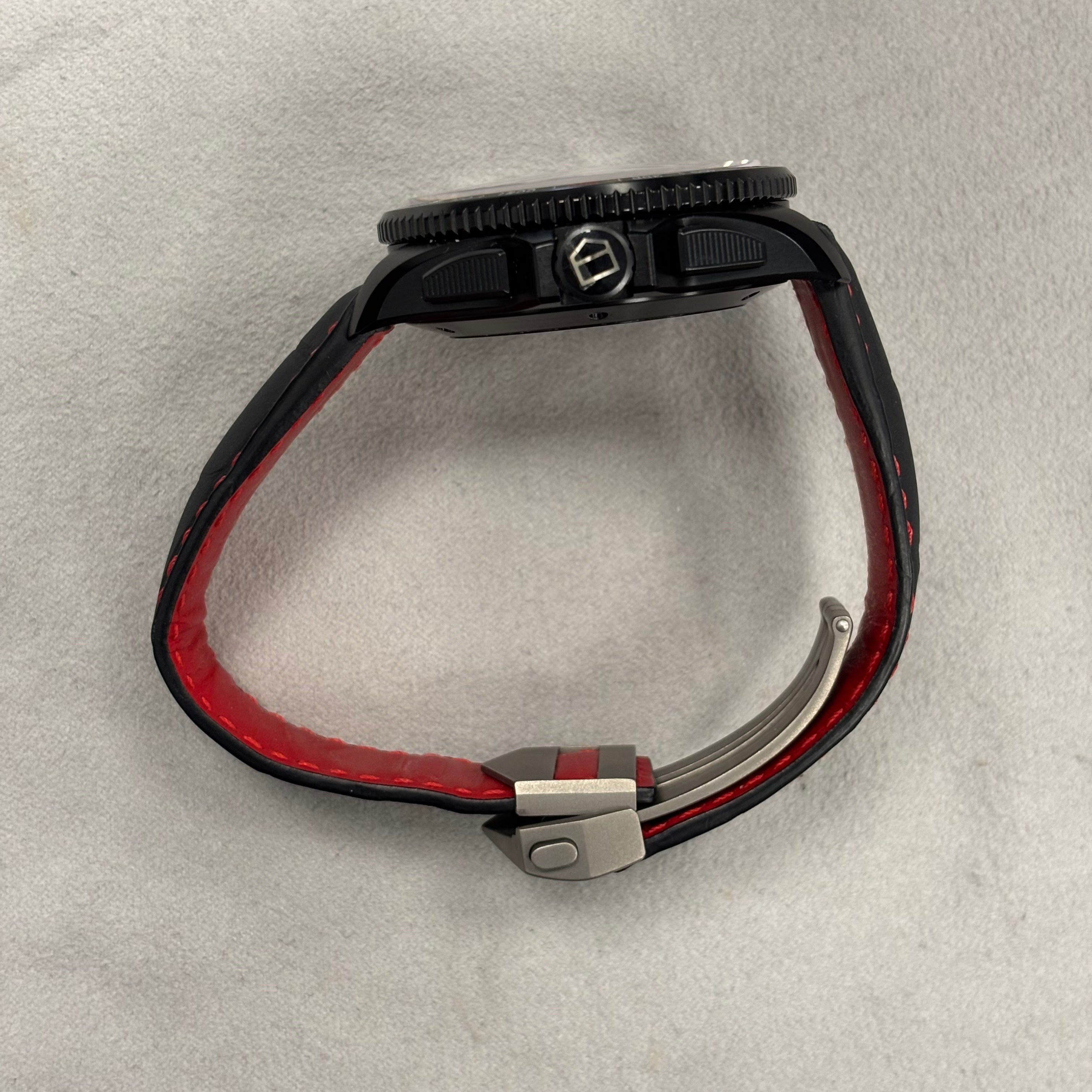 Tag Heuer Carrera 43mm Black Dial Watch Ref# CAV5185.FC6257 - Happy Jewelers Fine Jewelry Lifetime Warranty