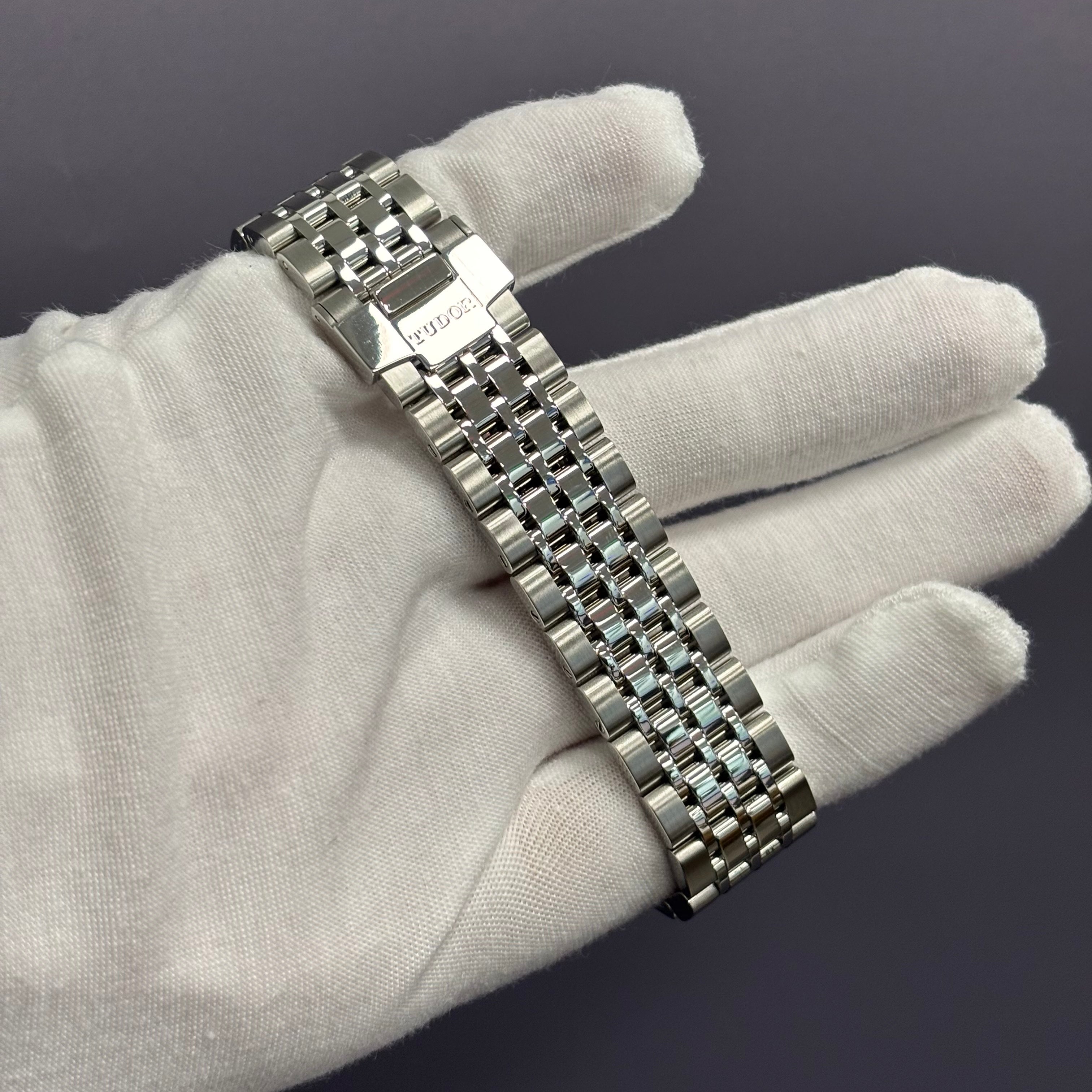 Tudor 1926 36mm White Dial Watch Ref# 91550 - Happy Jewelers Fine Jewelry Lifetime Warranty