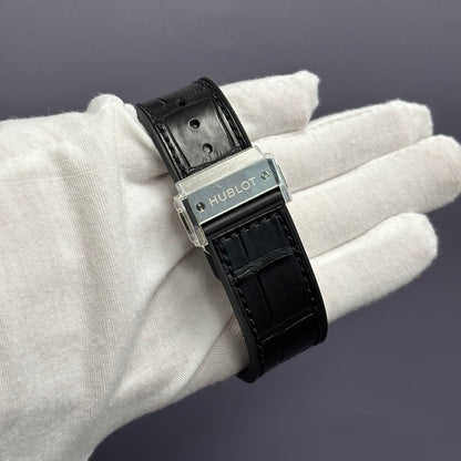 Hublot Classic Fusion 45mm Black Dial Watch Ref# 521.NX.1171.LR - Happy Jewelers Fine Jewelry Lifetime Warranty