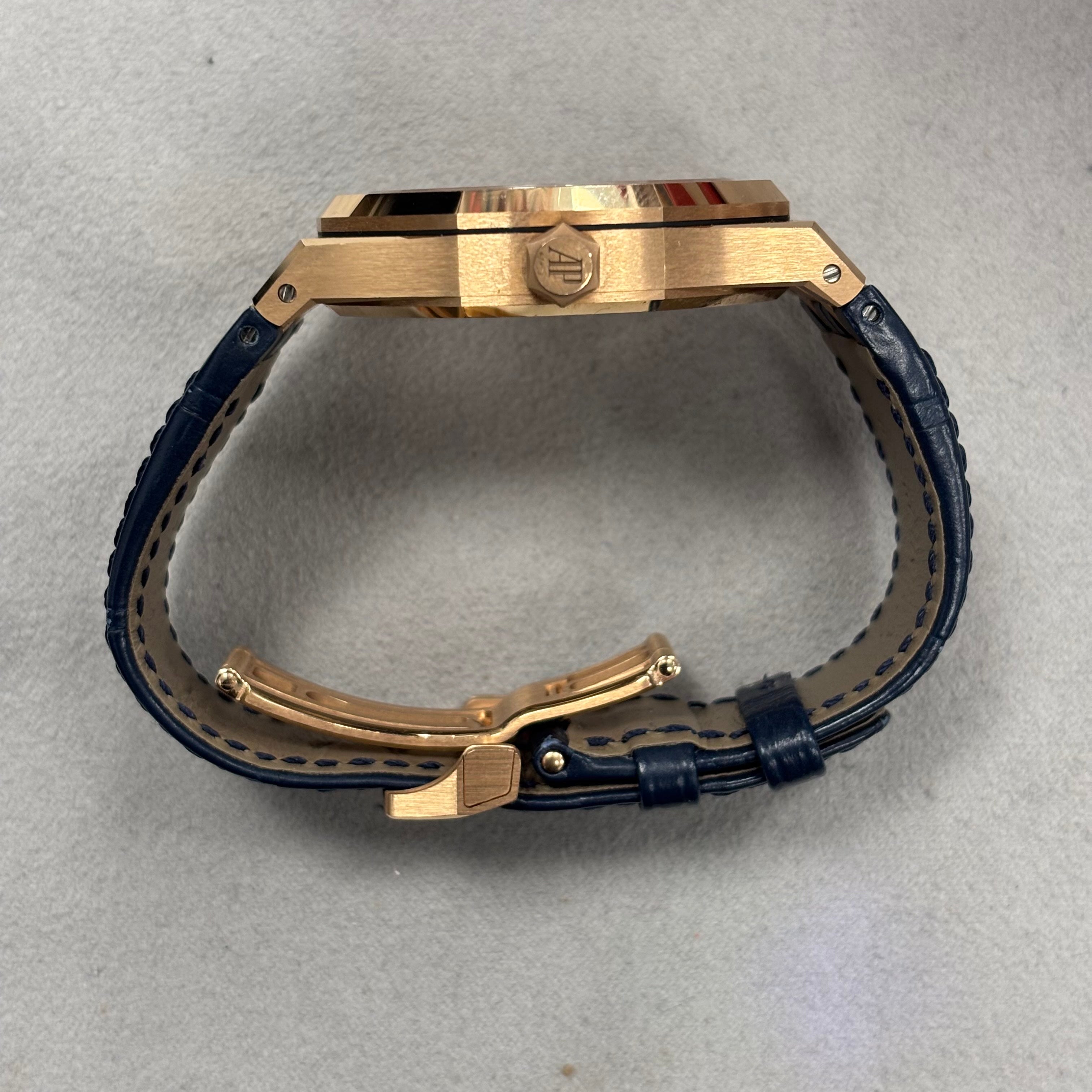 Audemars Piguet Royal Oak 41mm Blue Dial Watch Ref# 15510OR.OO.D315CR.01 - Happy Jewelers Fine Jewelry Lifetime Warranty