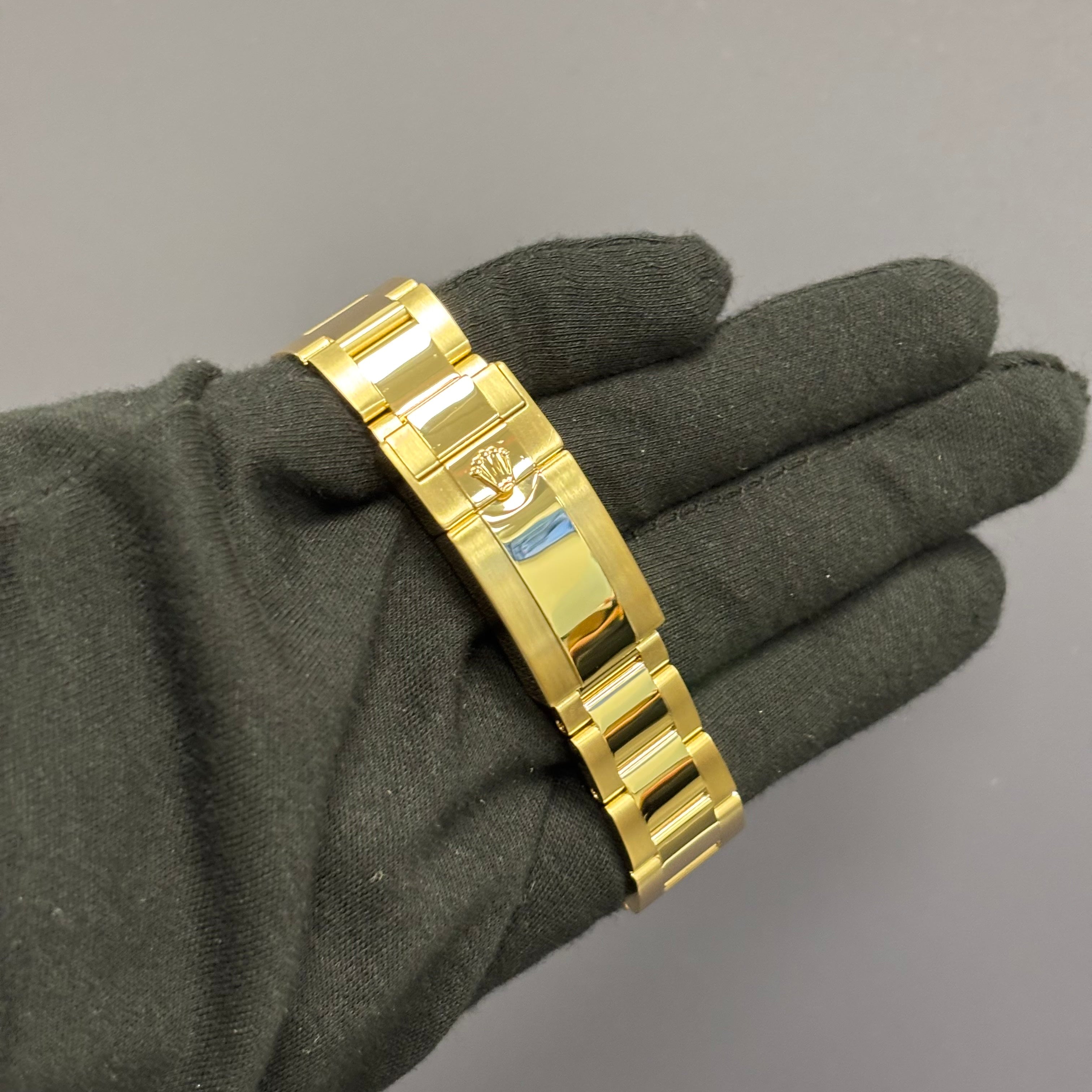 Rolex GMT-Master II 40mm Green Dial Watch Ref# 116718LN - Happy Jewelers Fine Jewelry Lifetime Warranty