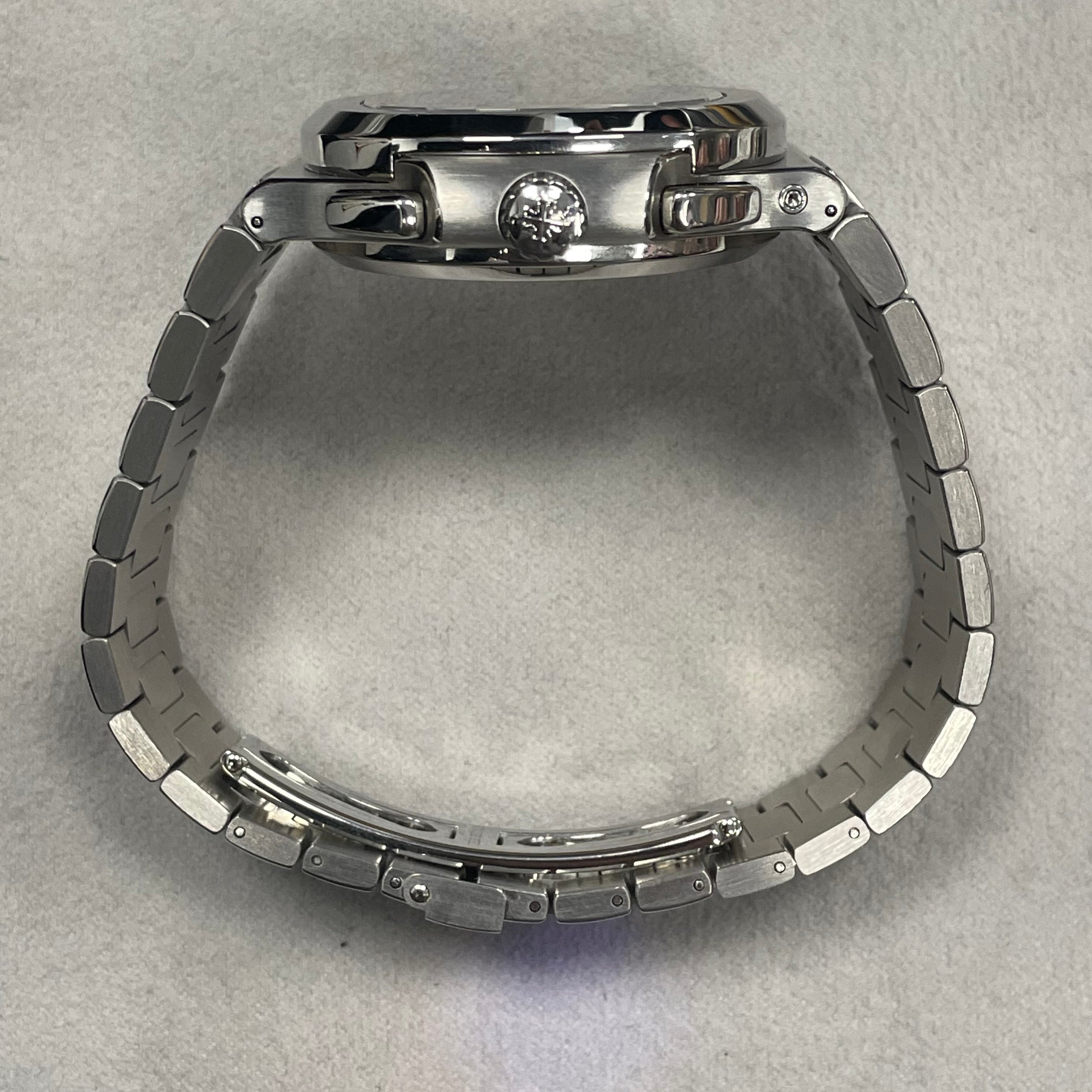 Patek Philippe Nautilus 40.5mm Gray Dial Watch Ref# 5990/1A-001 - Happy Jewelers Fine Jewelry Lifetime Warranty