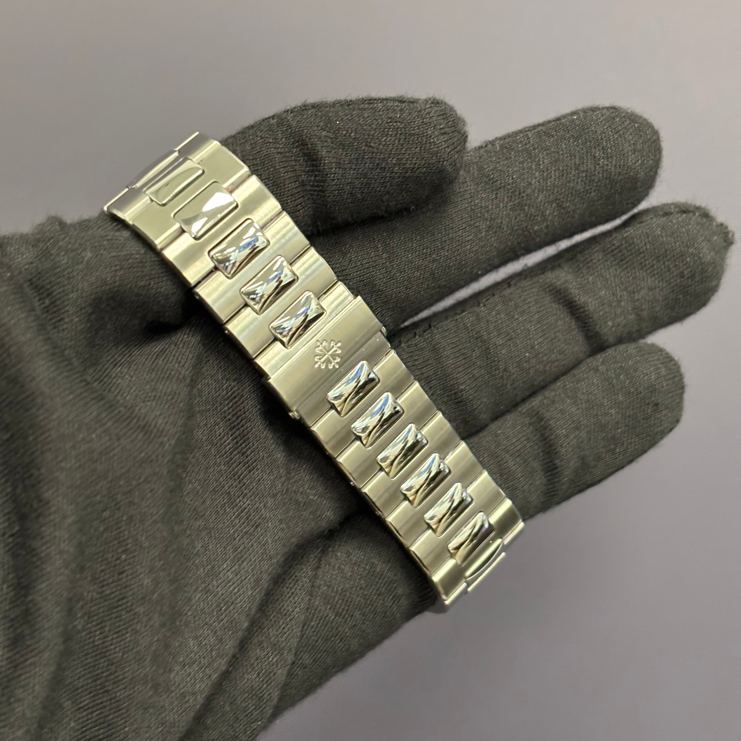 Patek Philippe Nautilus 40mm Blue Dial Watch Ref# 5711/1A-010 - Happy Jewelers Fine Jewelry Lifetime Warranty