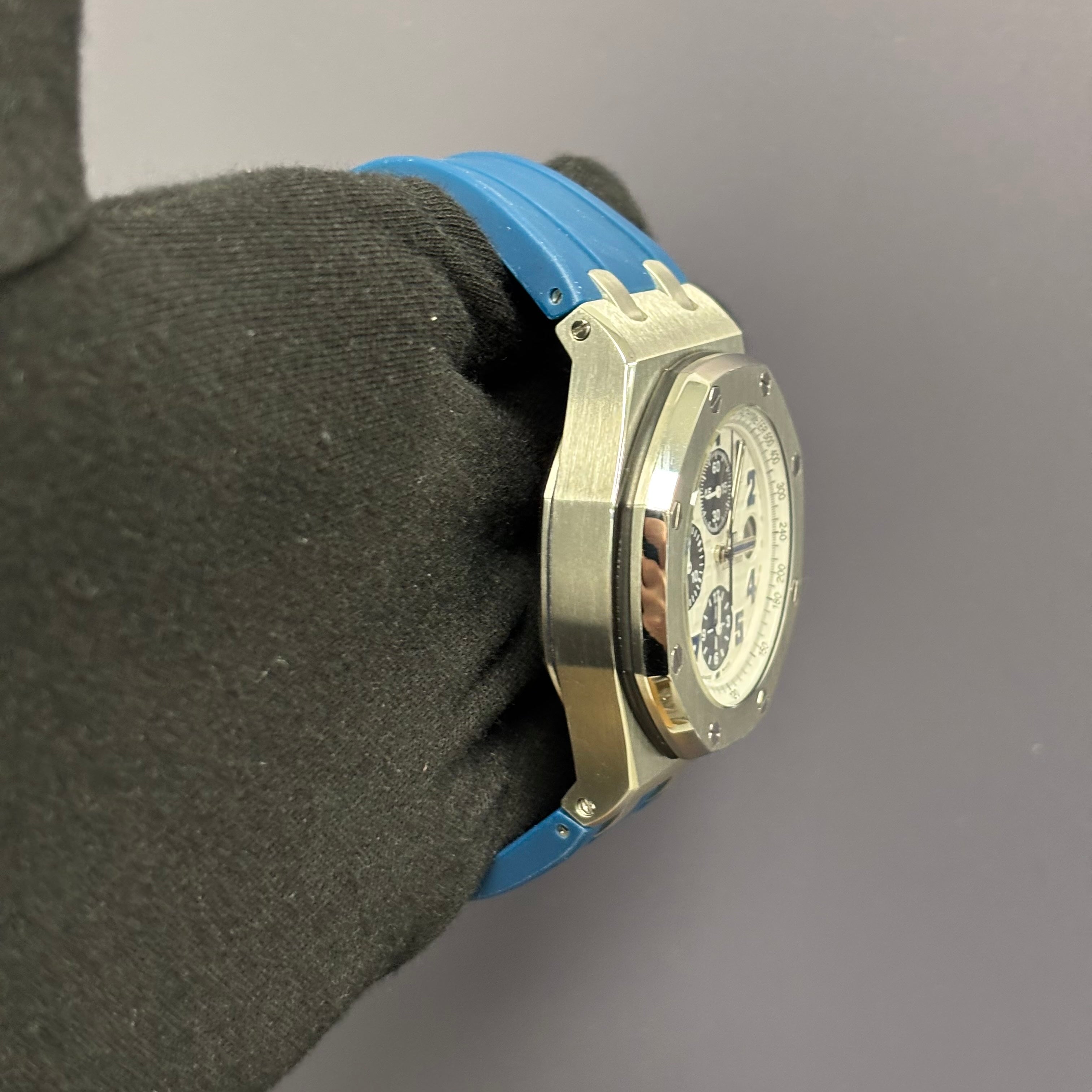 Audemars Piguet Royal Oak Offshore 42mm White Dial Ref# 26020ST.OO.D020IN.01 - Happy Jewelers Fine Jewelry Lifetime Warranty