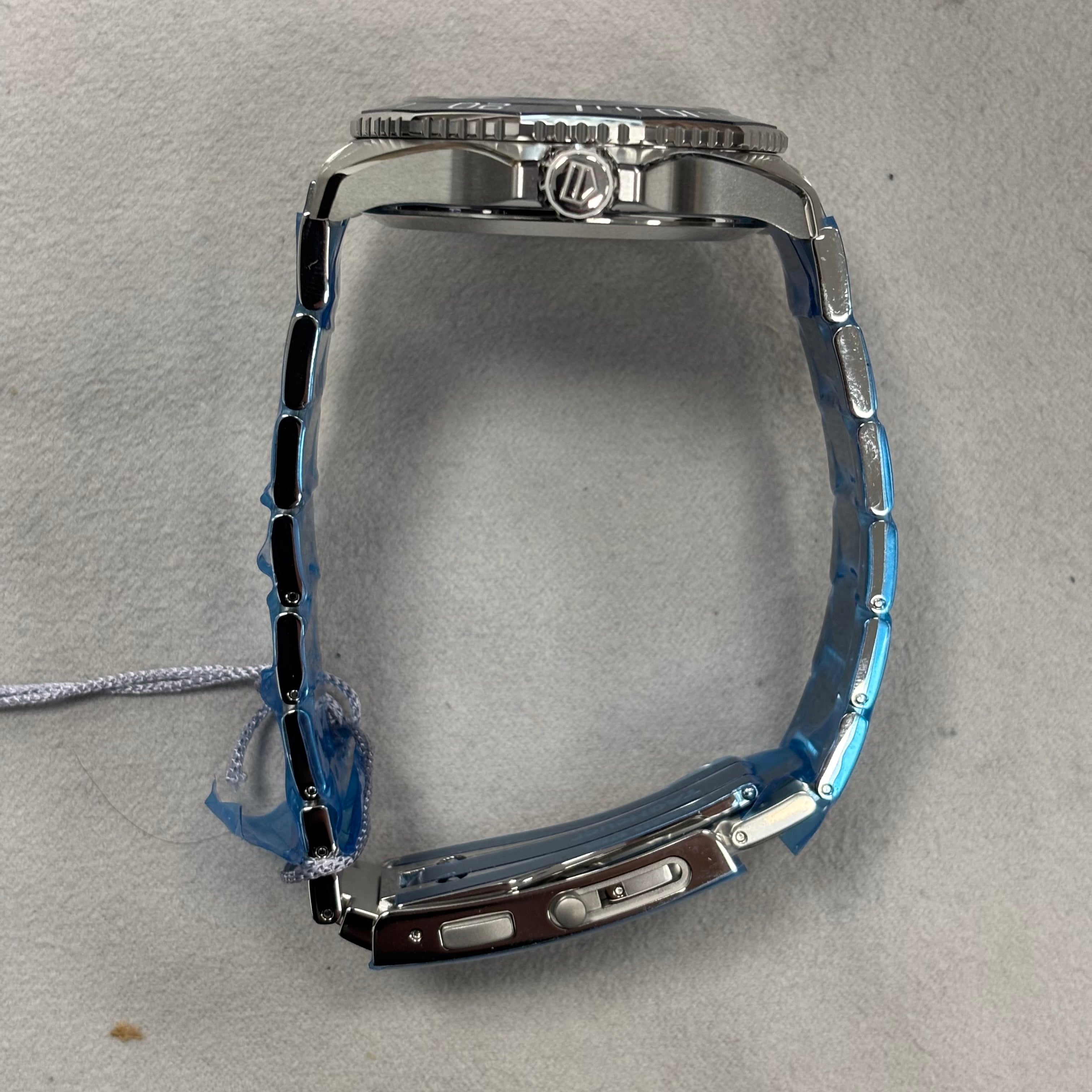 Tag Heuer Aquaracer 42mm Blue Dial Watch Ref# WBP5111 - Happy Jewelers Fine Jewelry Lifetime Warranty