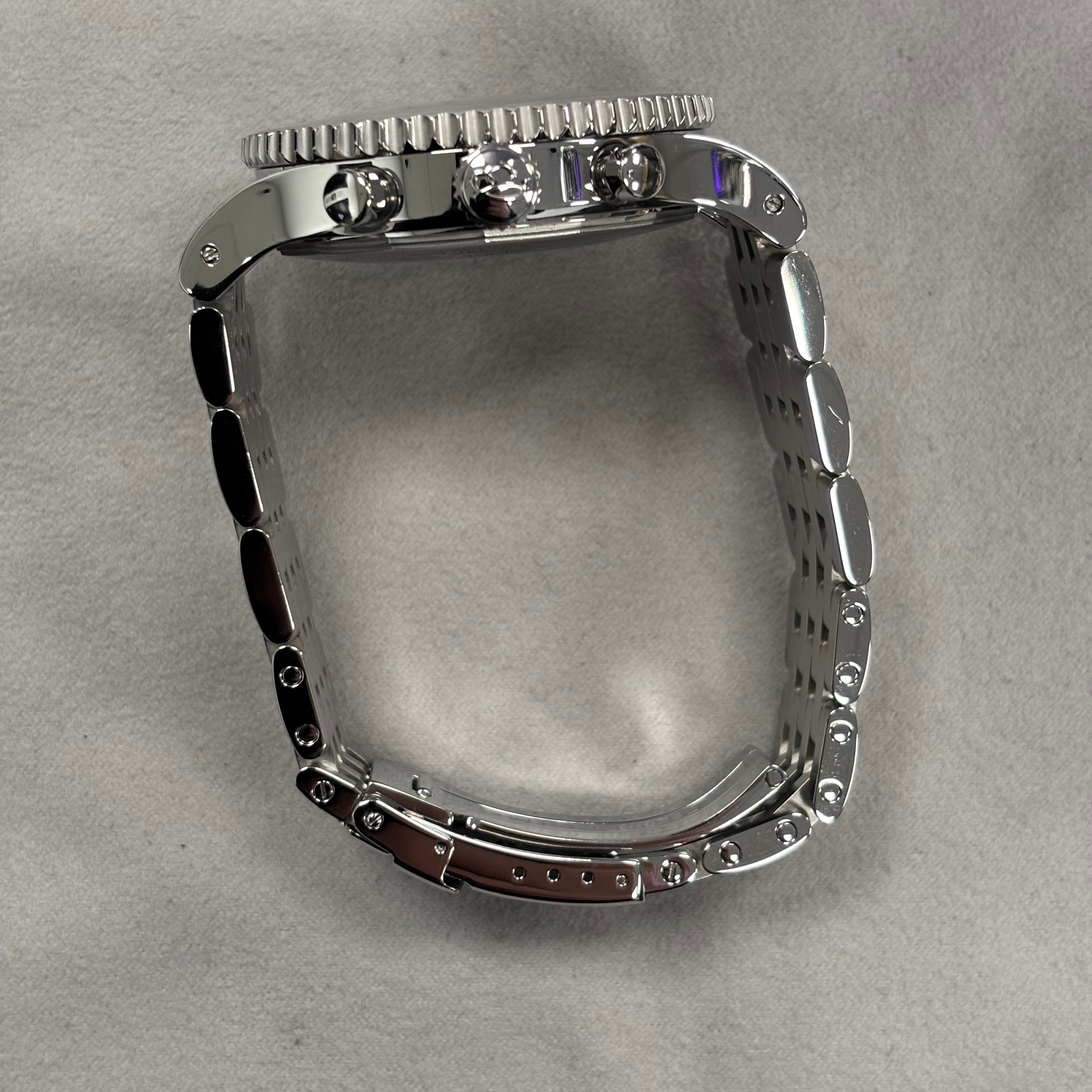 Breitling Montbrilliant 47mm White Dial Watch Ref# A23340 - Happy Jewelers Fine Jewelry Lifetime Warranty