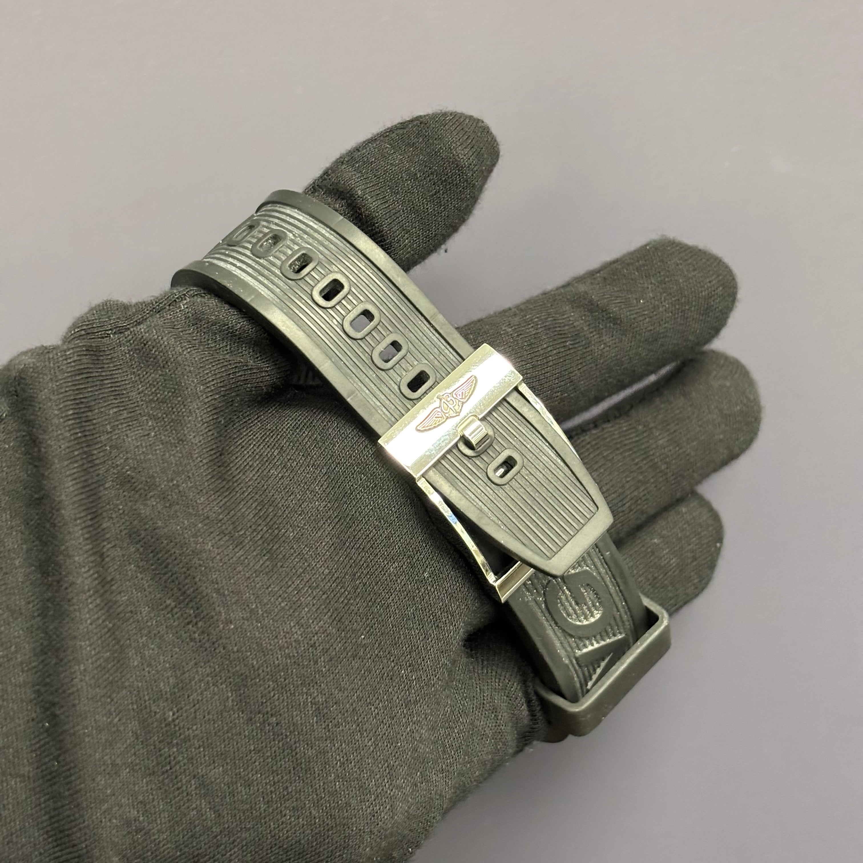 Breitling Blackbird 44mm Black Dial Watch Ref# M44359 - Happy Jewelers Fine Jewelry Lifetime Warranty