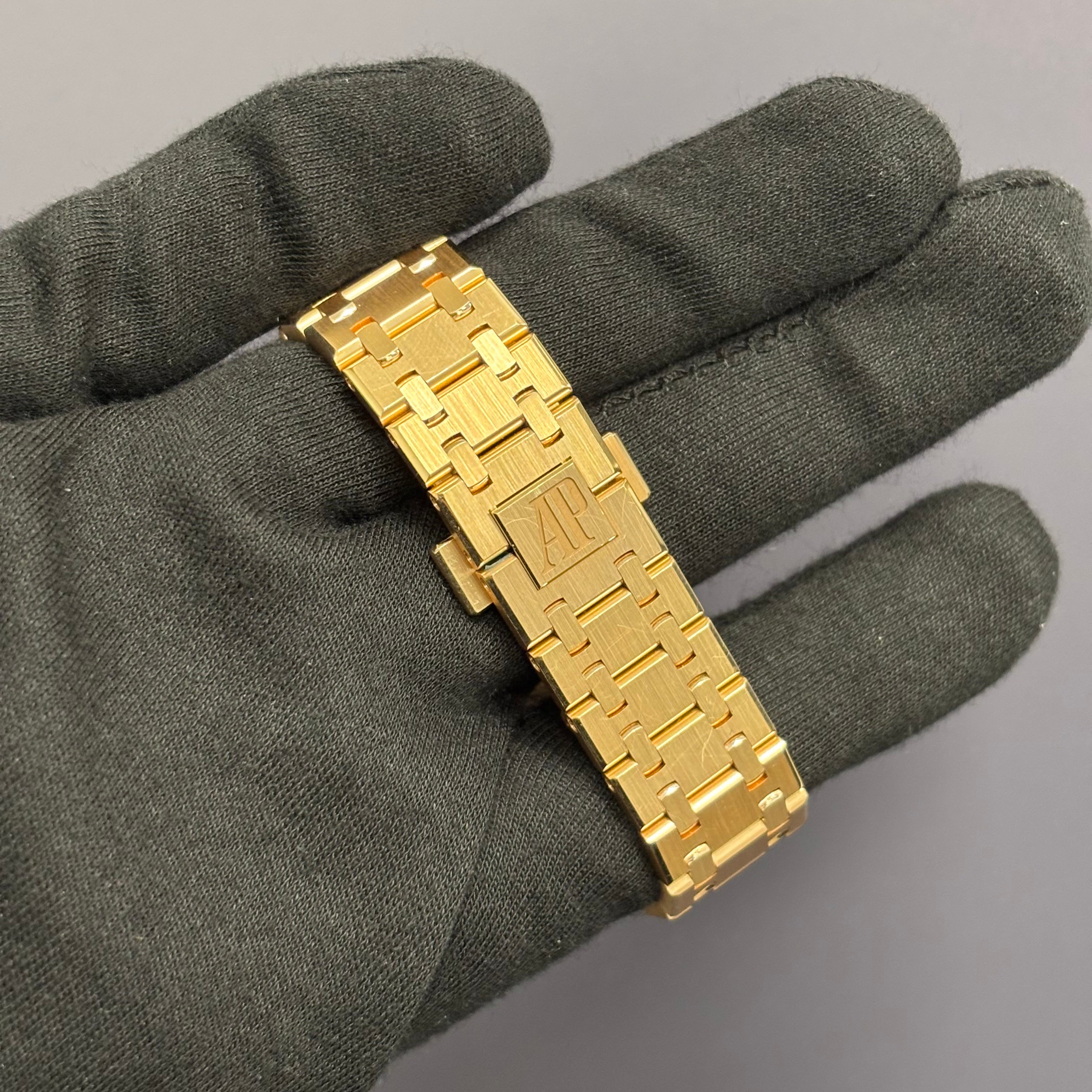 Audemars Piguet Royal Oak 34mm Silver Dial Watch Ref# 77351OR.ZZ.1261OR.01 - Happy Jewelers Fine Jewelry Lifetime Warranty