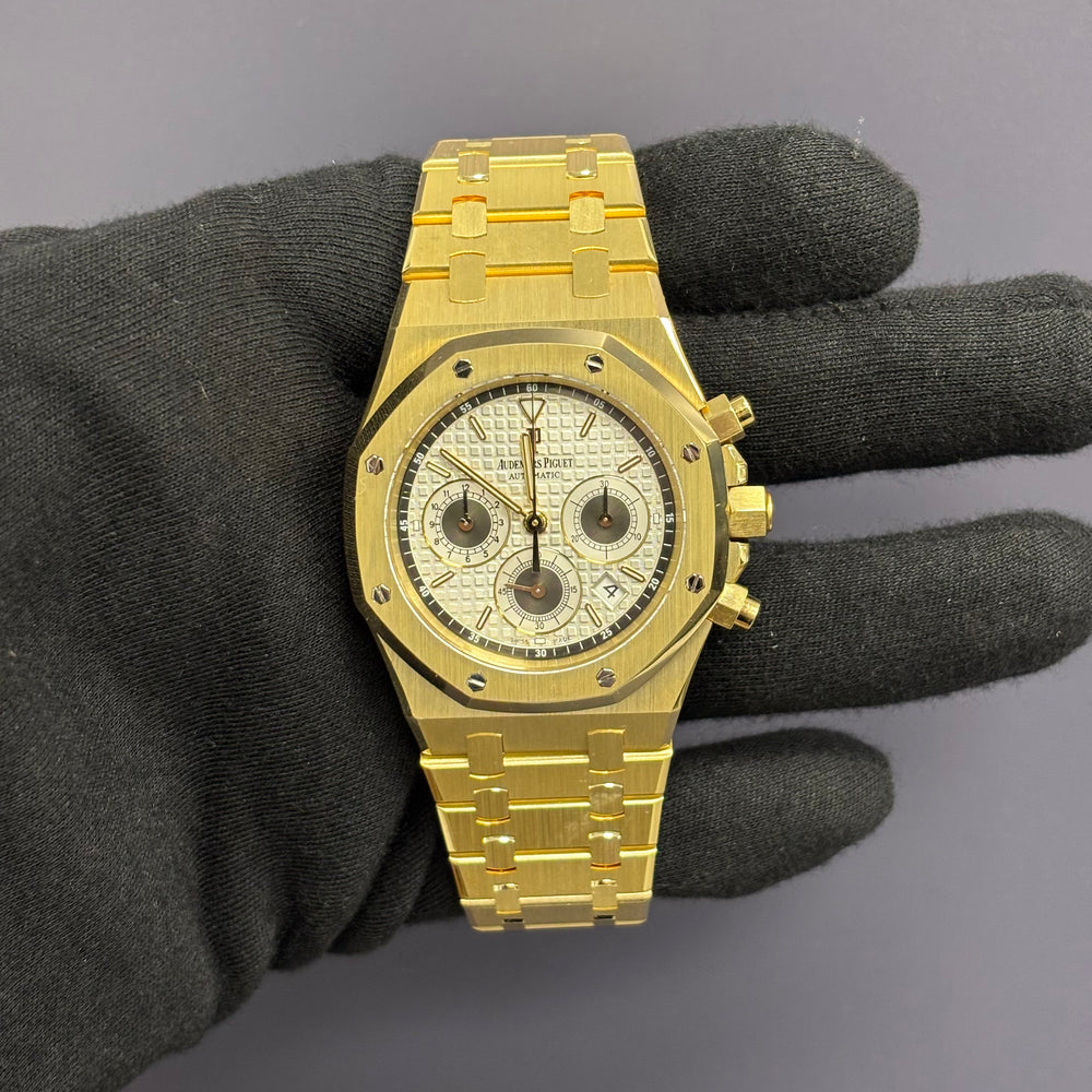 Audemars Piguet Royal Oak 39mm White Dial Watch Ref# 26022BA.OO.D098CR.01