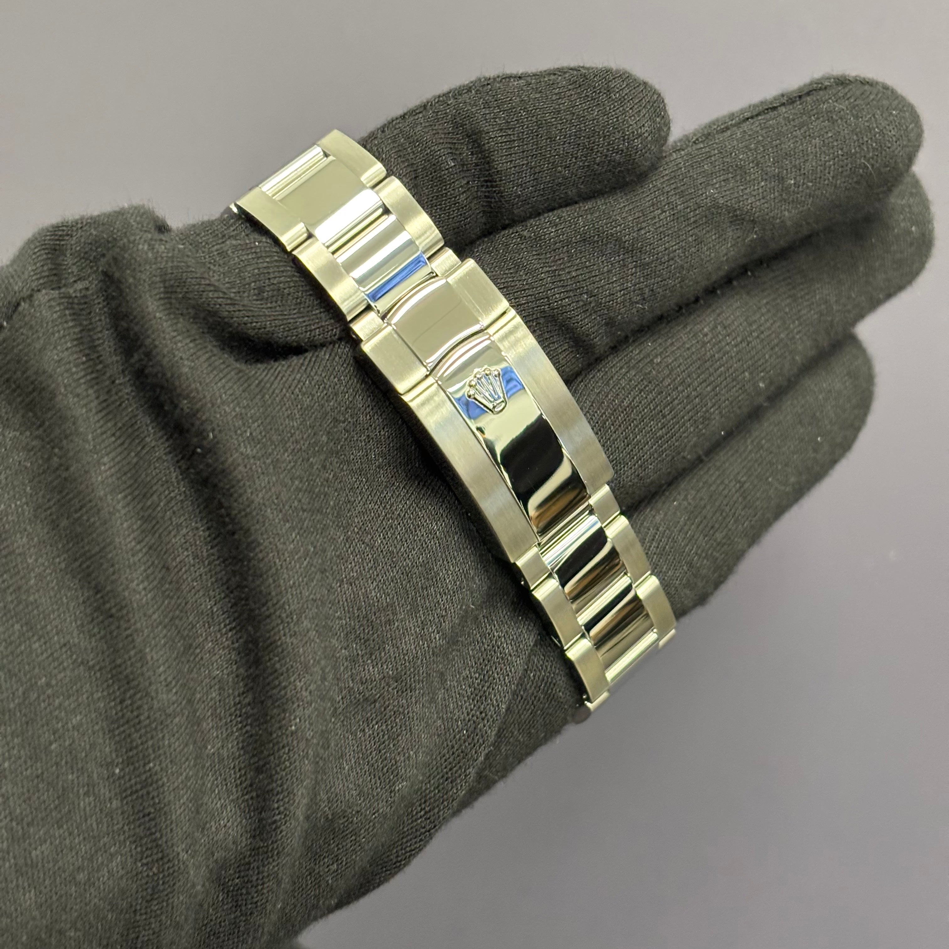 Rolex Datejust 36mm White Dial Watch Ref# 116200 - Happy Jewelers Fine Jewelry Lifetime Warranty