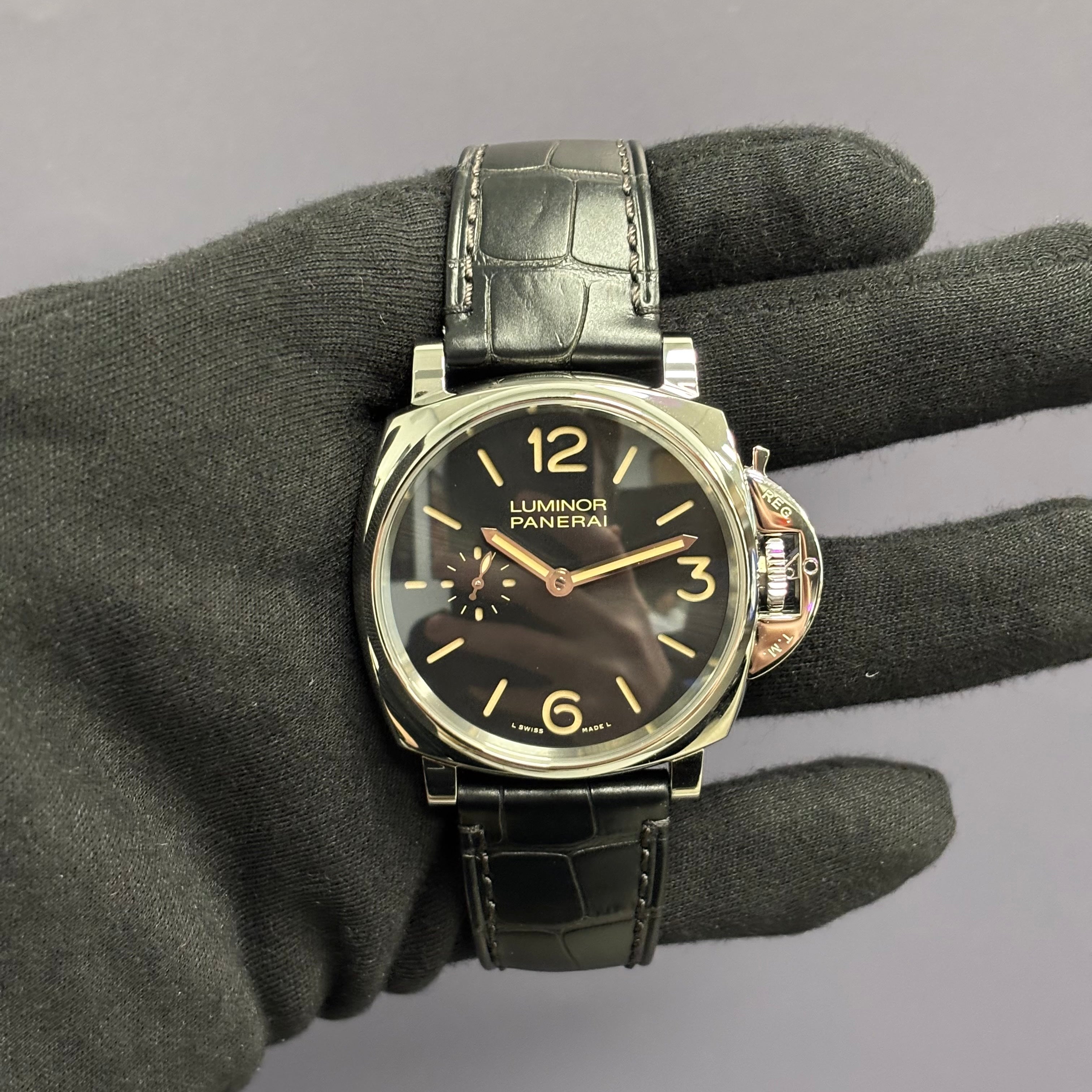Panerai Luminor 42mm Black Dial Watch Ref# PAM00676 - Happy Jewelers Fine Jewelry Lifetime Warranty