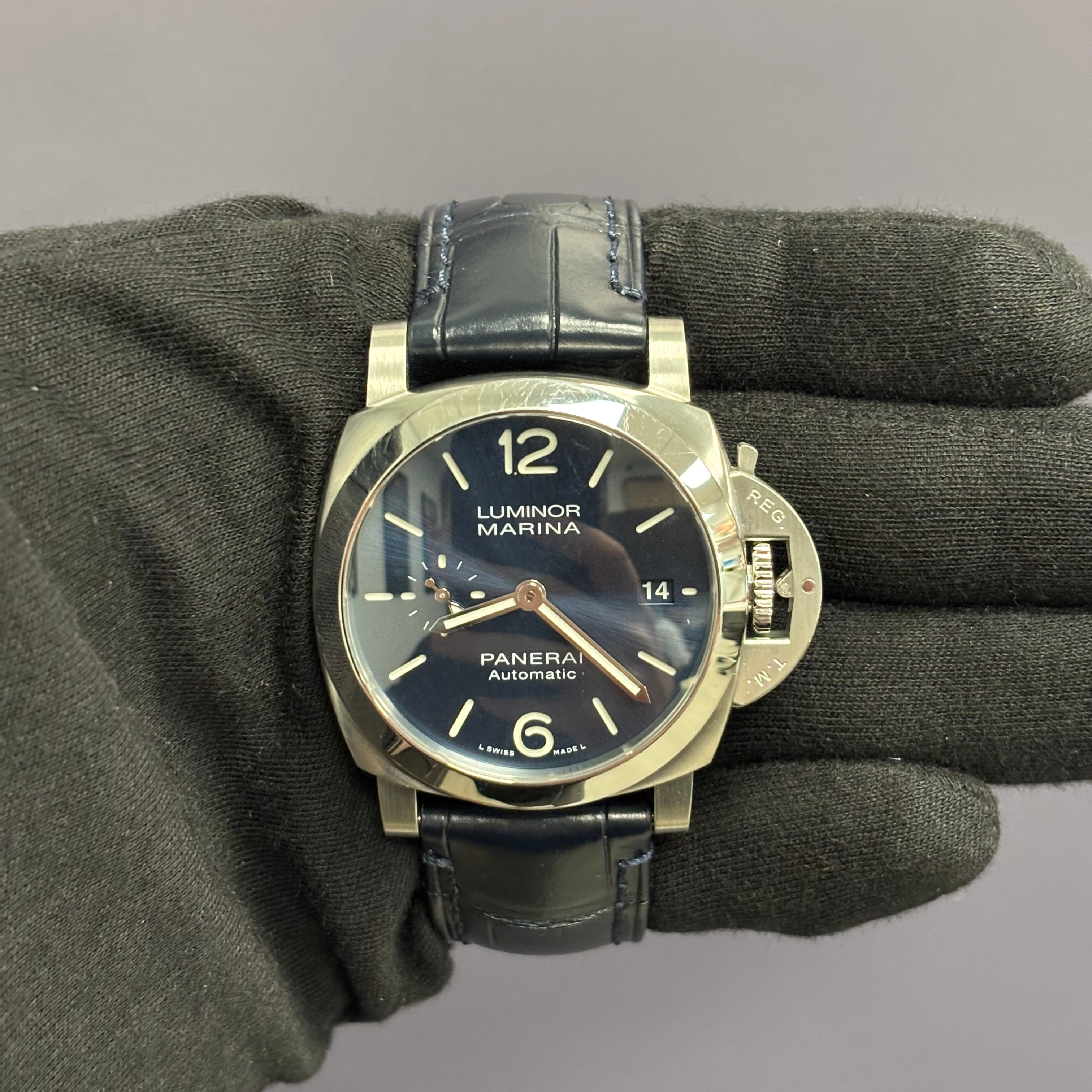 Panerai Luminor 40mm Blue Dial Watch Ref# PAM01370 - Happy Jewelers Fine Jewelry Lifetime Warranty