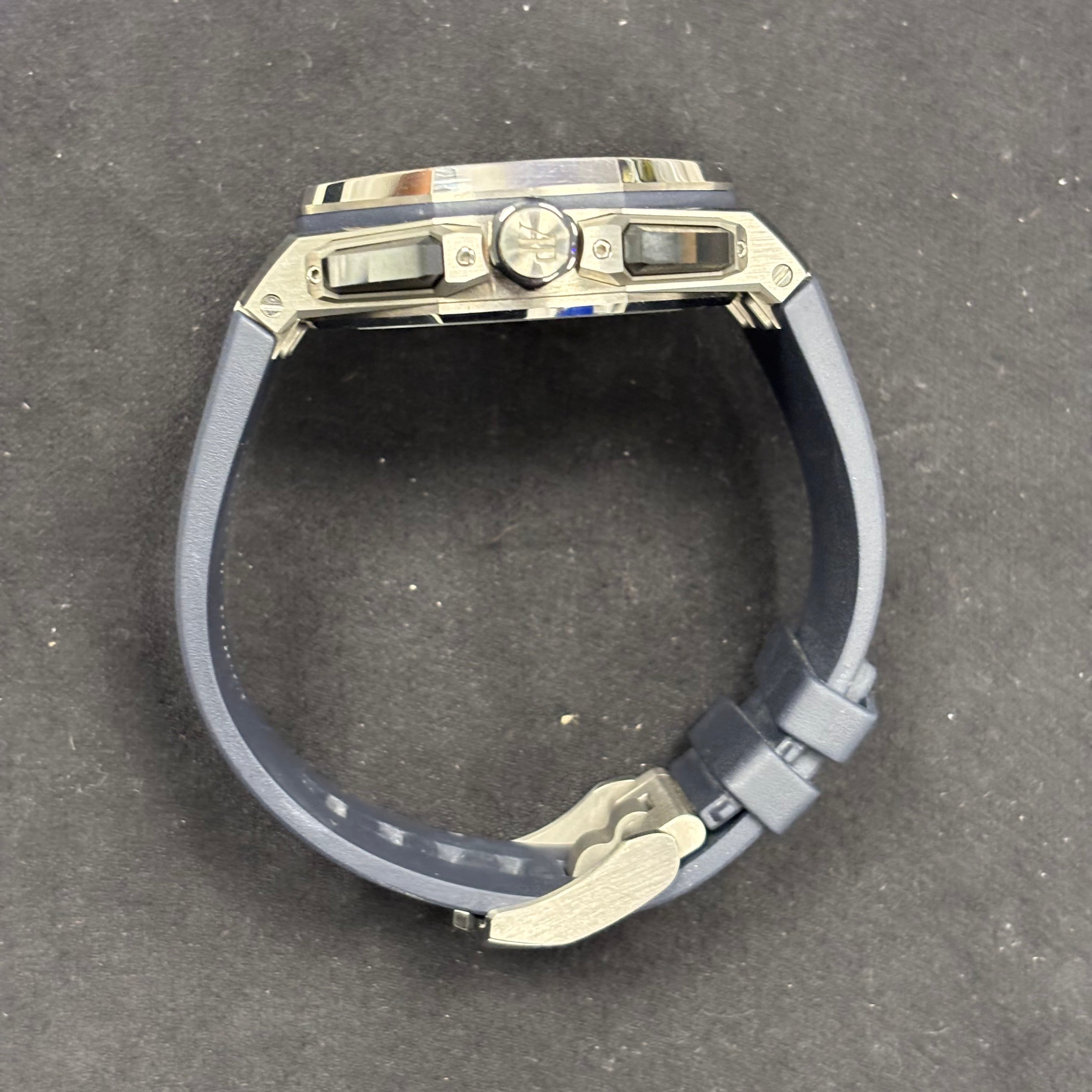 Audemars Piguet Royal Oak 43mm Blue Dial Watch Ref# 26420TI.OO.A027CA.01 - Happy Jewelers Fine Jewelry Lifetime Warranty