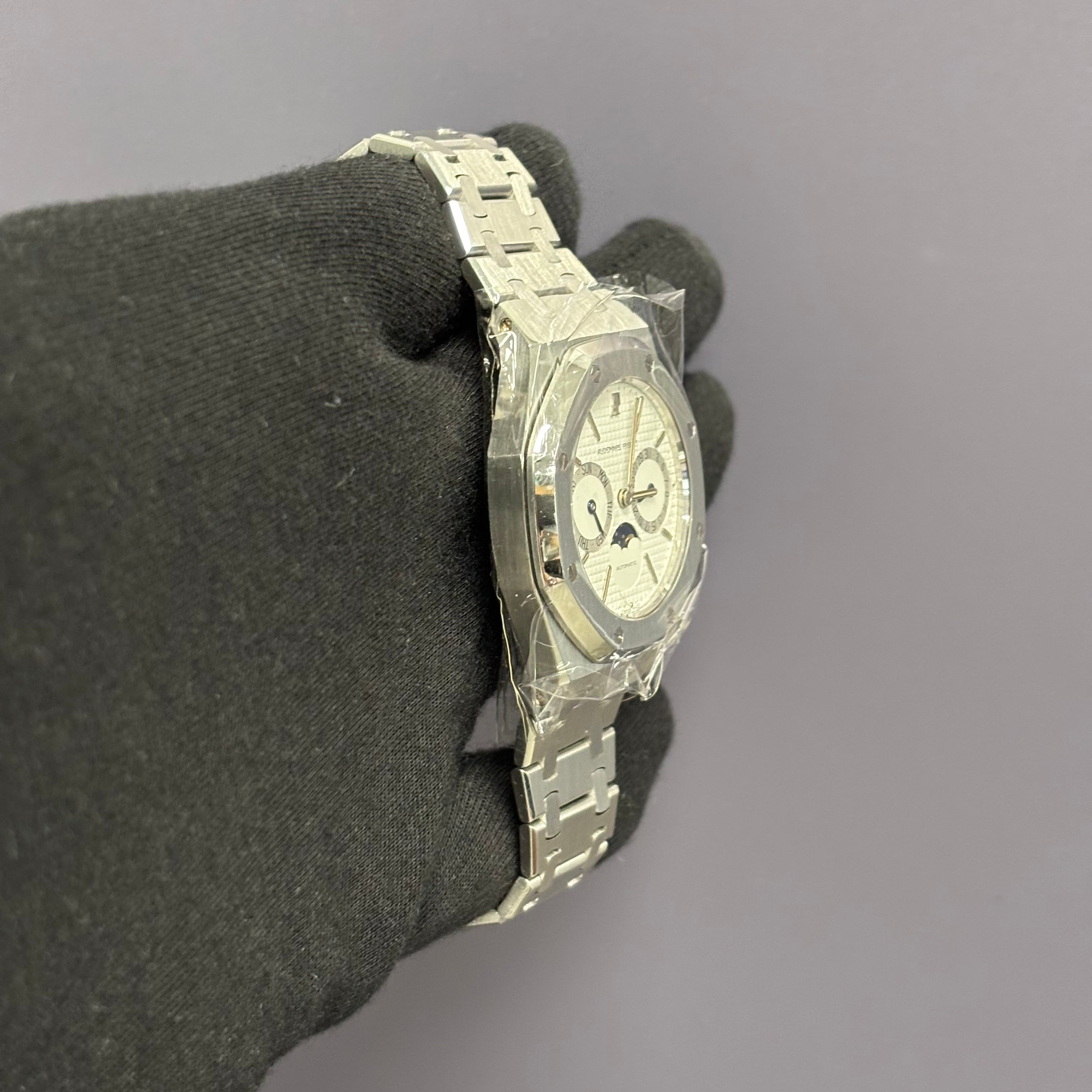 Audemars Piguet Royal Oak 36mm White Dial Watch Ref# 25594ST.OO.0789ST.05 - Happy Jewelers Fine Jewelry Lifetime Warranty