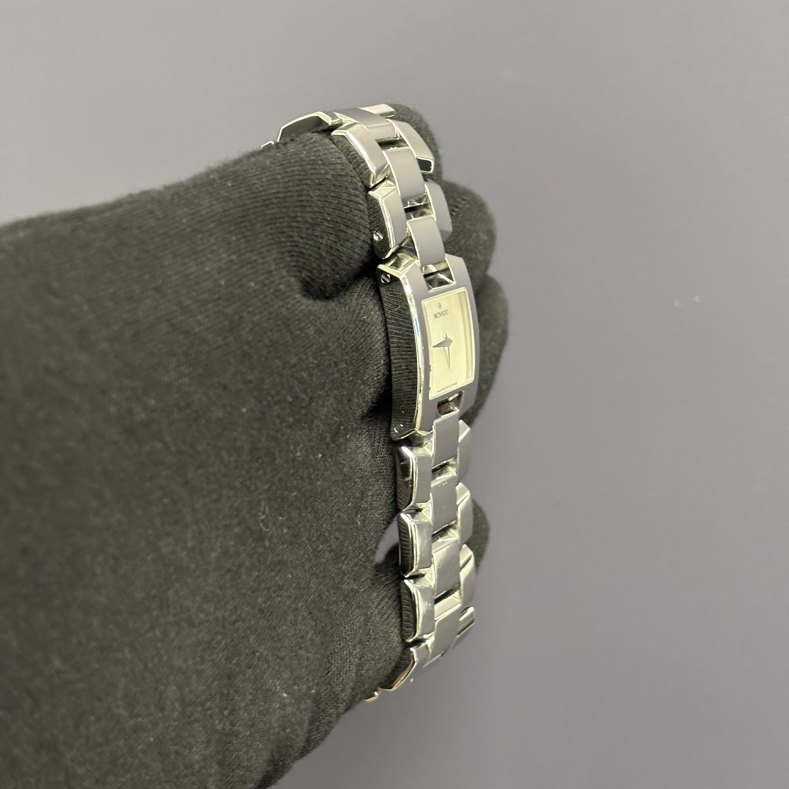 Movado Eliro 21mm MOP Dial Watch Ref# 84-A1-1431 - Happy Jewelers Fine Jewelry Lifetime Warranty