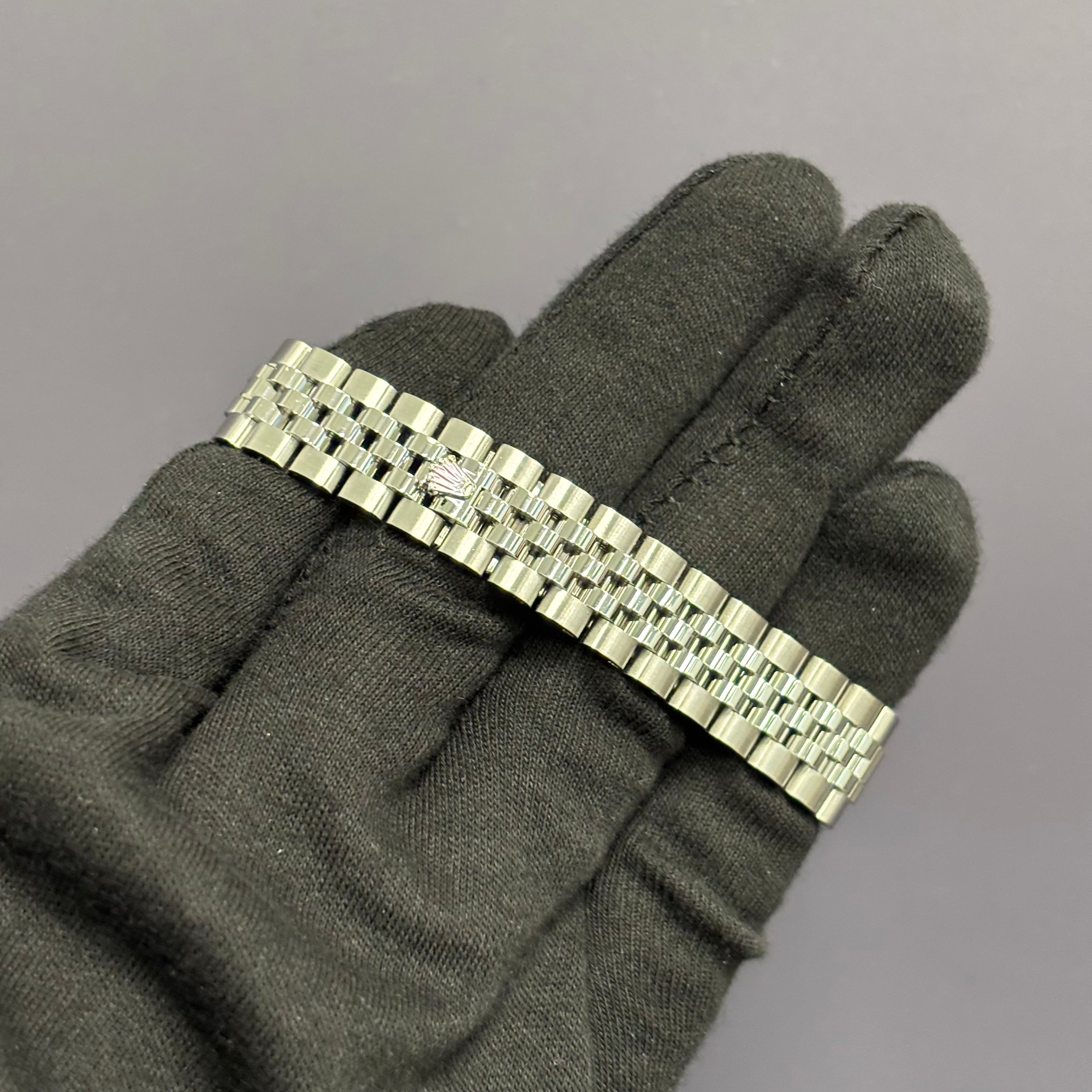 Rolex Datejust 28mm Silver Dial Watch Ref# 279174 - Happy Jewelers Fine Jewelry Lifetime Warranty