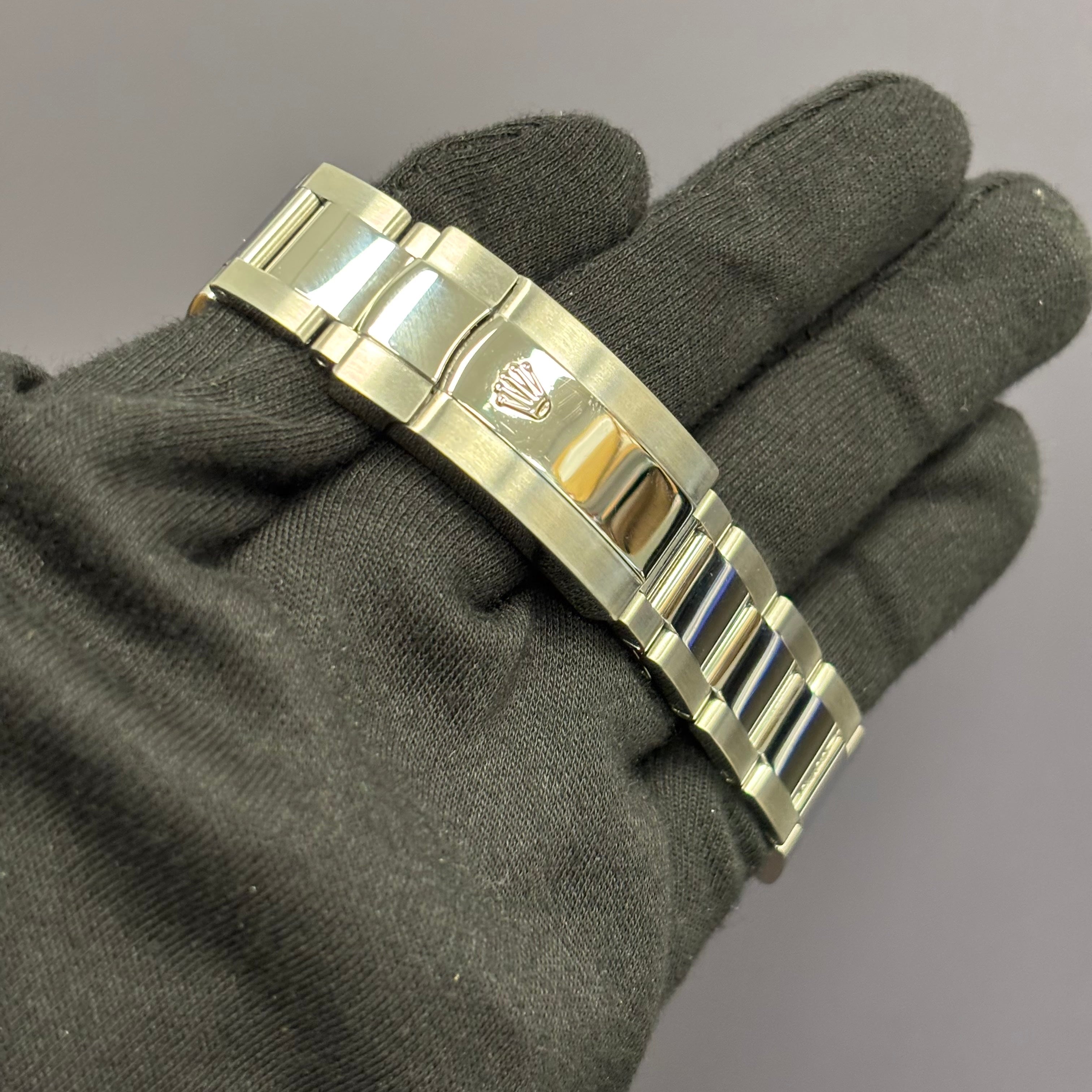 Rolex Datejust 36mm Silver Dial Watch Ref# 116200 - Happy Jewelers Fine Jewelry Lifetime Warranty