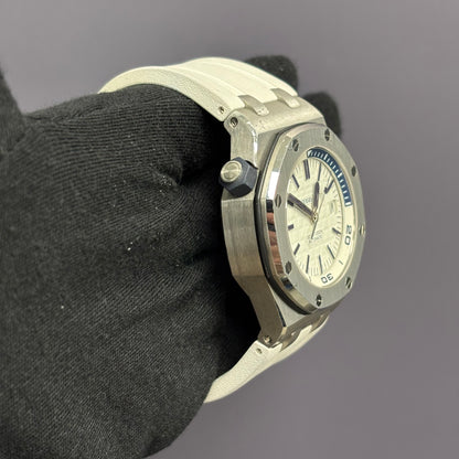 Audemars Piguet Royal Oak 42mm White Dial Watch Ref# 15710ST.OO.A010CA.01 - Happy Jewelers Fine Jewelry Lifetime Warranty