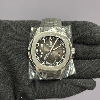 Patek Philippe Aquanaut 40mm Grey Dial Watch Ref# 5164A-001 - Happy Jewelers Fine Jewelry Lifetime Warranty