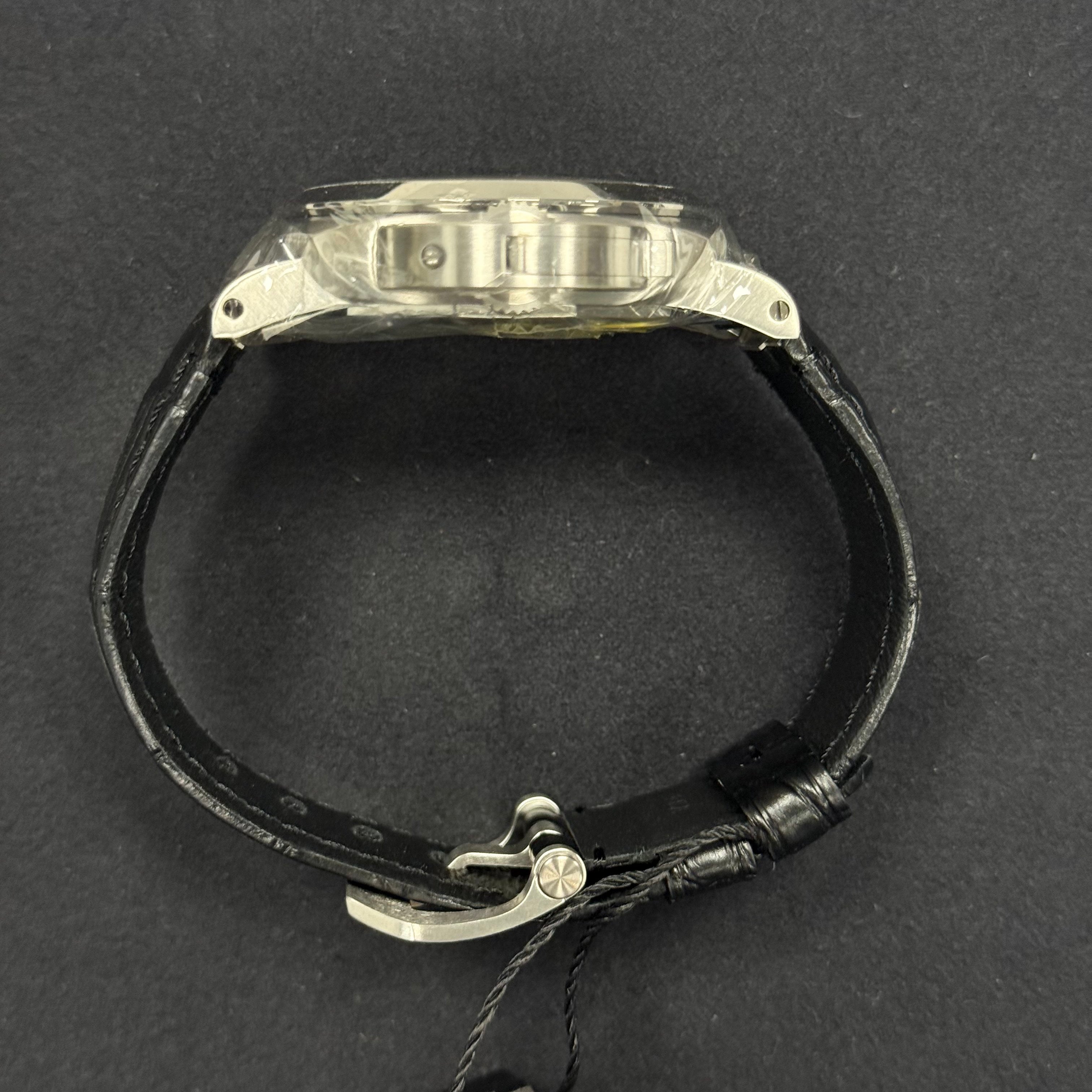 Panerai Luminor 40mm Black Dial Watch Ref# PAM01372 - Happy Jewelers Fine Jewelry Lifetime Warranty