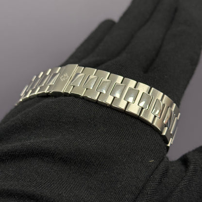 Patek Philippe Nautilus 40.5mm Grey Dial Watch Ref# 5990/1A-001 - Happy Jewelers Fine Jewelry Lifetime Warranty