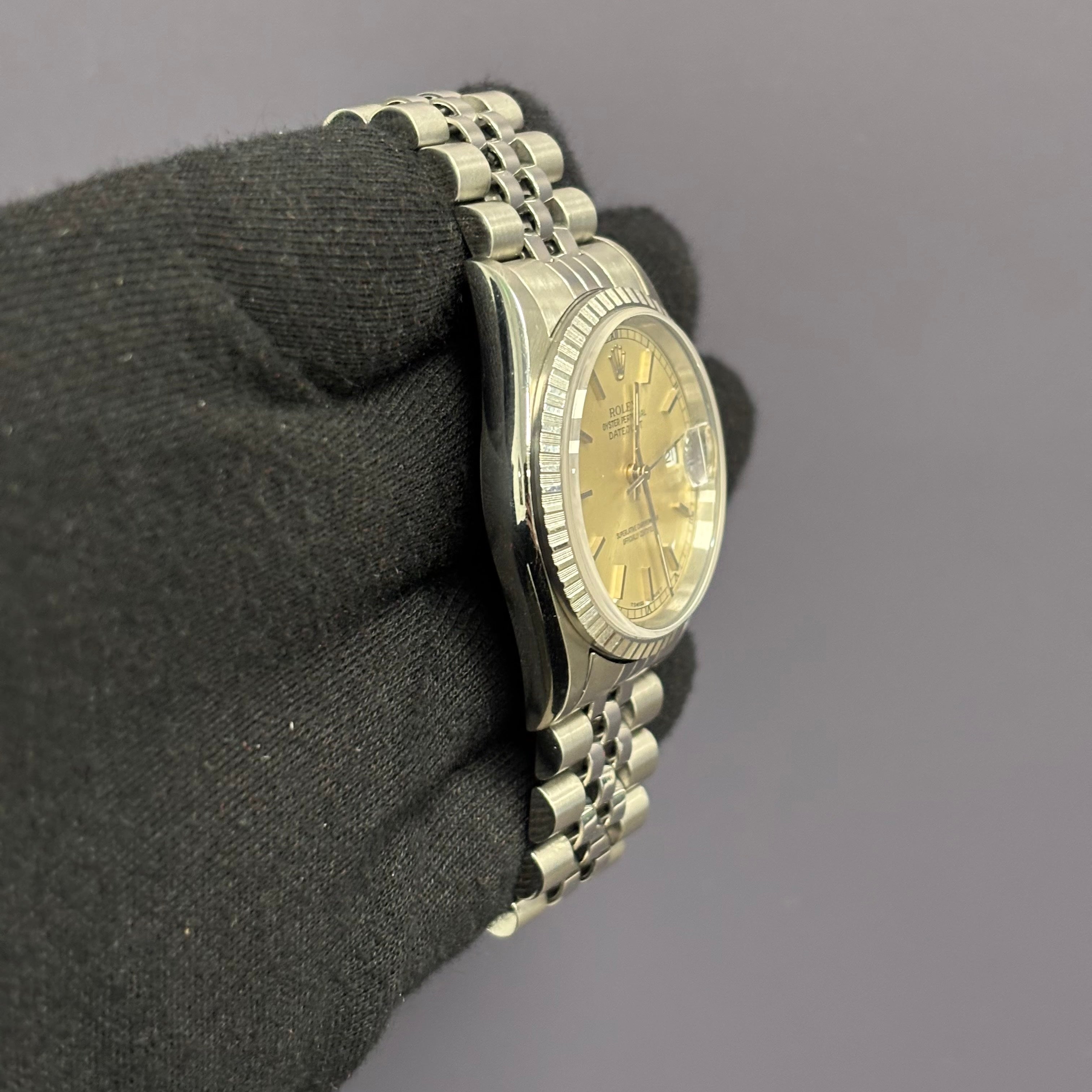 Rolex Datejust 36mm Silver Dial Watch Ref# 16220 - Happy Jewelers Fine Jewelry Lifetime Warranty