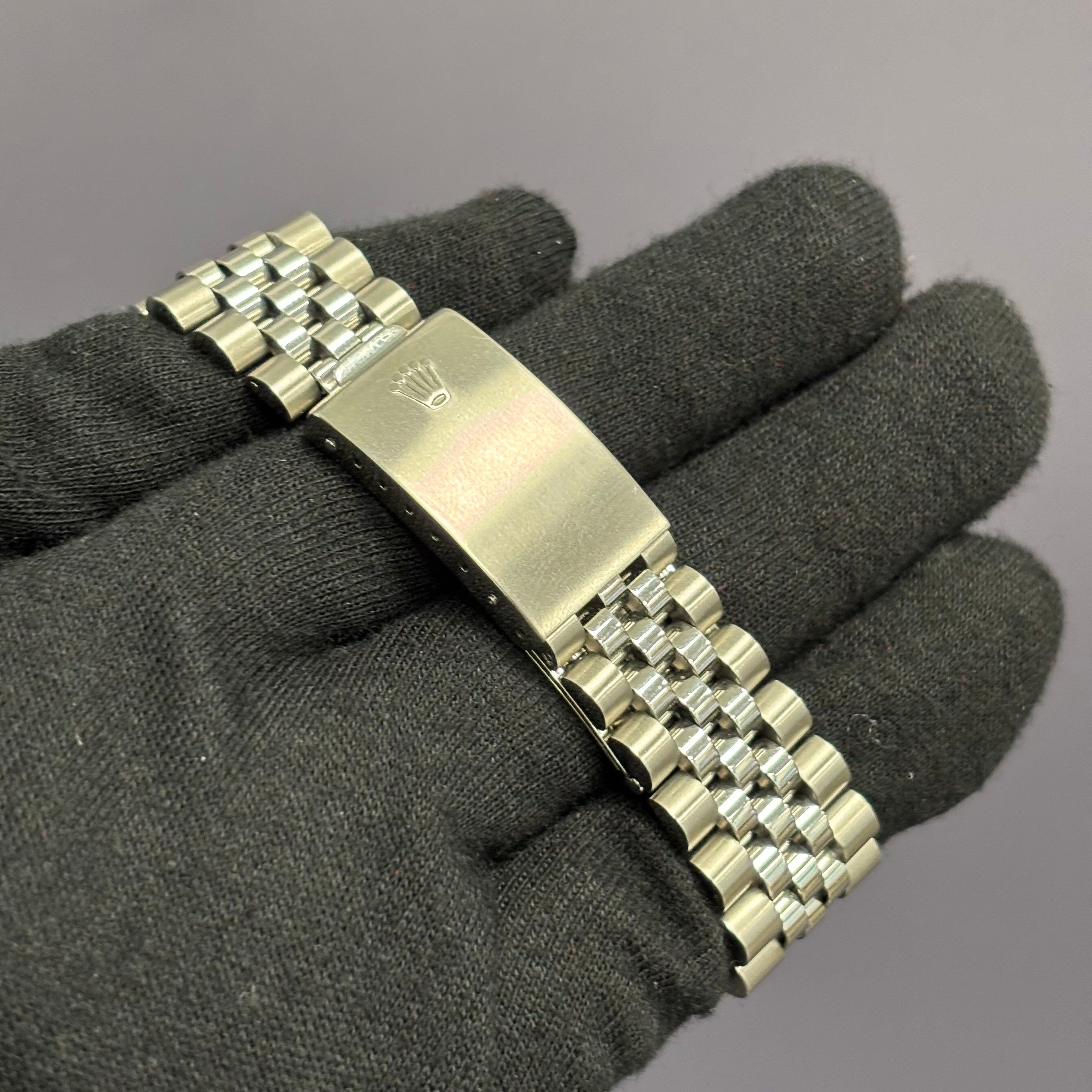 Rolex Datejust 36mm Silver Dial Watch Ref# 16220 - Happy Jewelers Fine Jewelry Lifetime Warranty