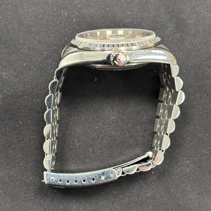 Rolex Datejust 36mm Silver Dial Watch Ref# 16220 - Happy Jewelers Fine Jewelry Lifetime Warranty