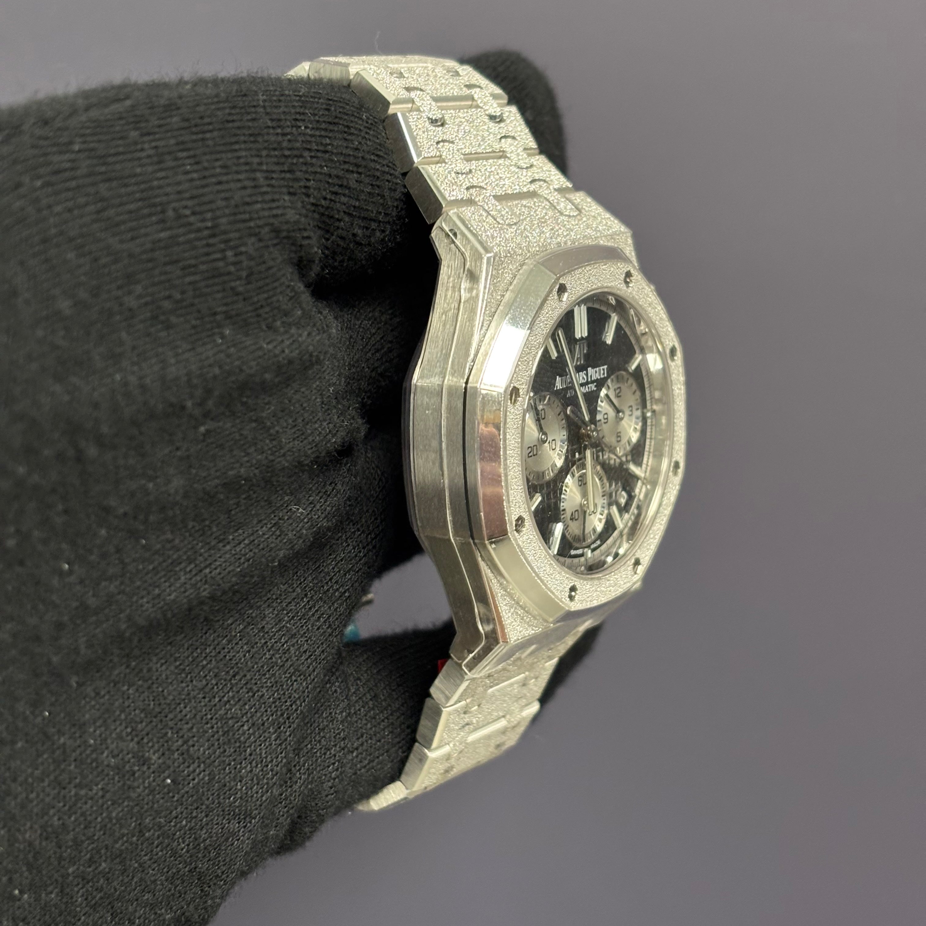 Audemars Piguet Royal Oak 41mm Black Dial Watch Ref# 26239BC.GG.1224BC.02 - Happy Jewelers Fine Jewelry Lifetime Warranty