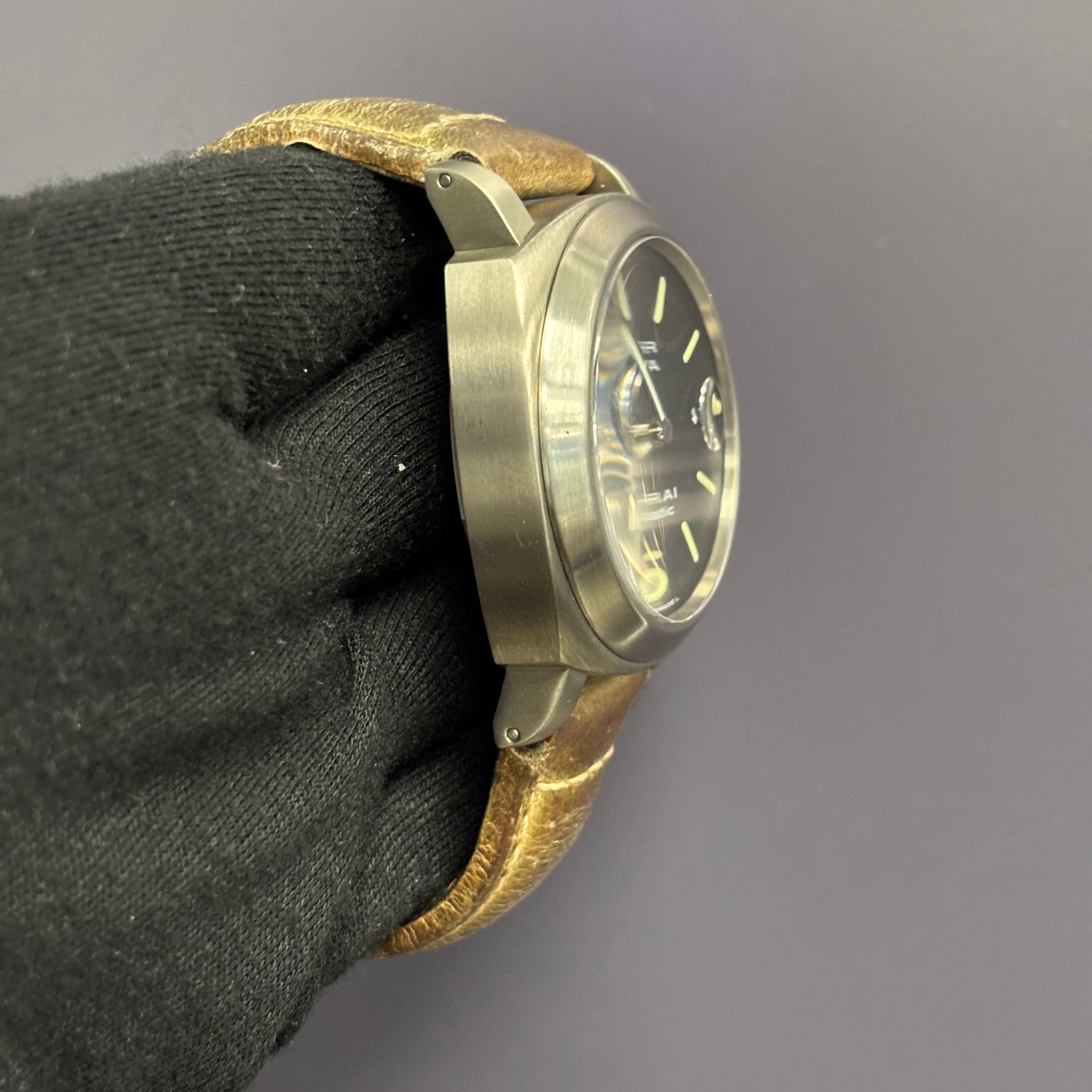 Panerai Luminor 44mm Black Dial Watch Ref# PAM00240 - Happy Jewelers Fine Jewelry Lifetime Warranty