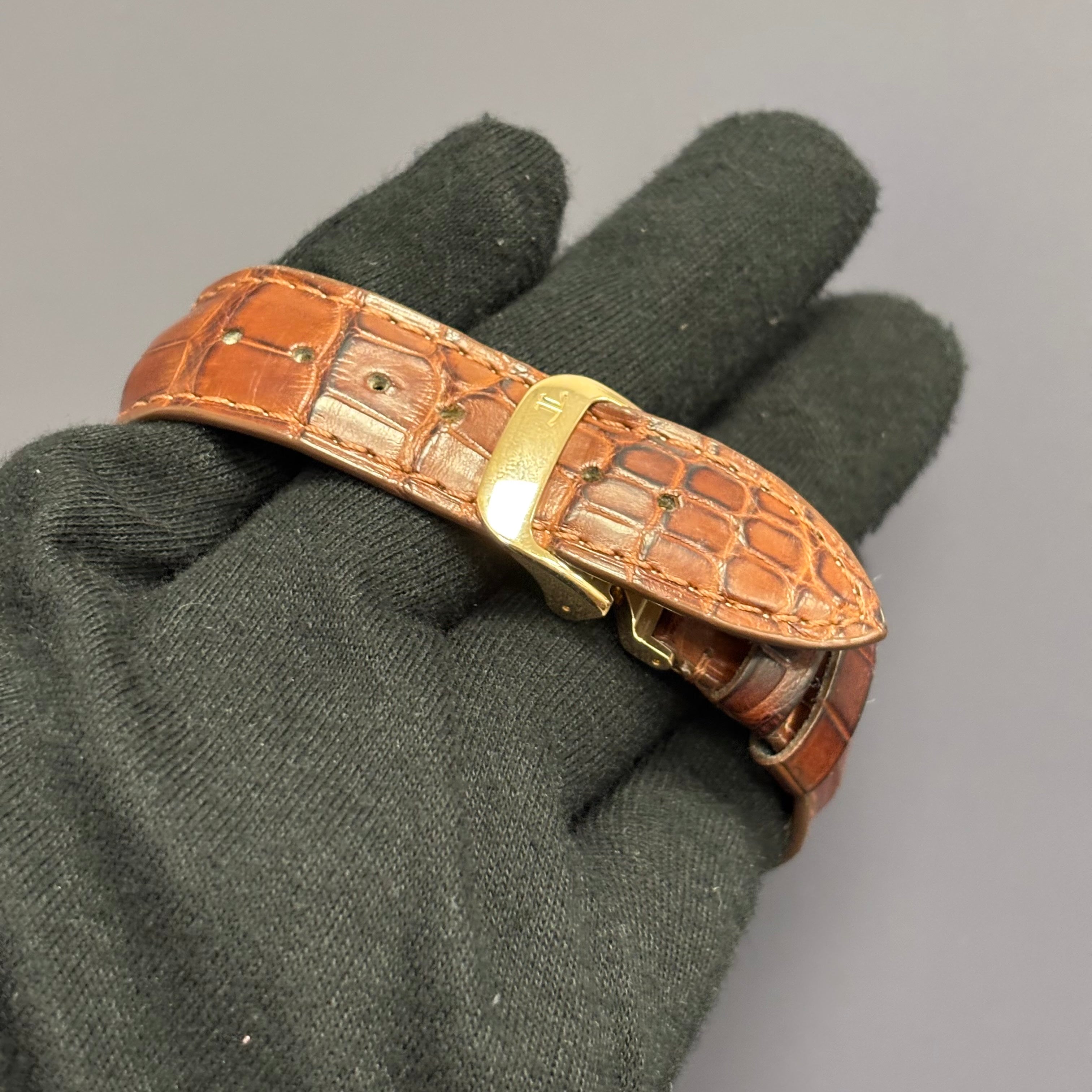 Jaeger-LeCoultre Reverso 29mm Silver Dial Watch Ref# Q3032420 - Happy Jewelers Fine Jewelry Lifetime Warranty