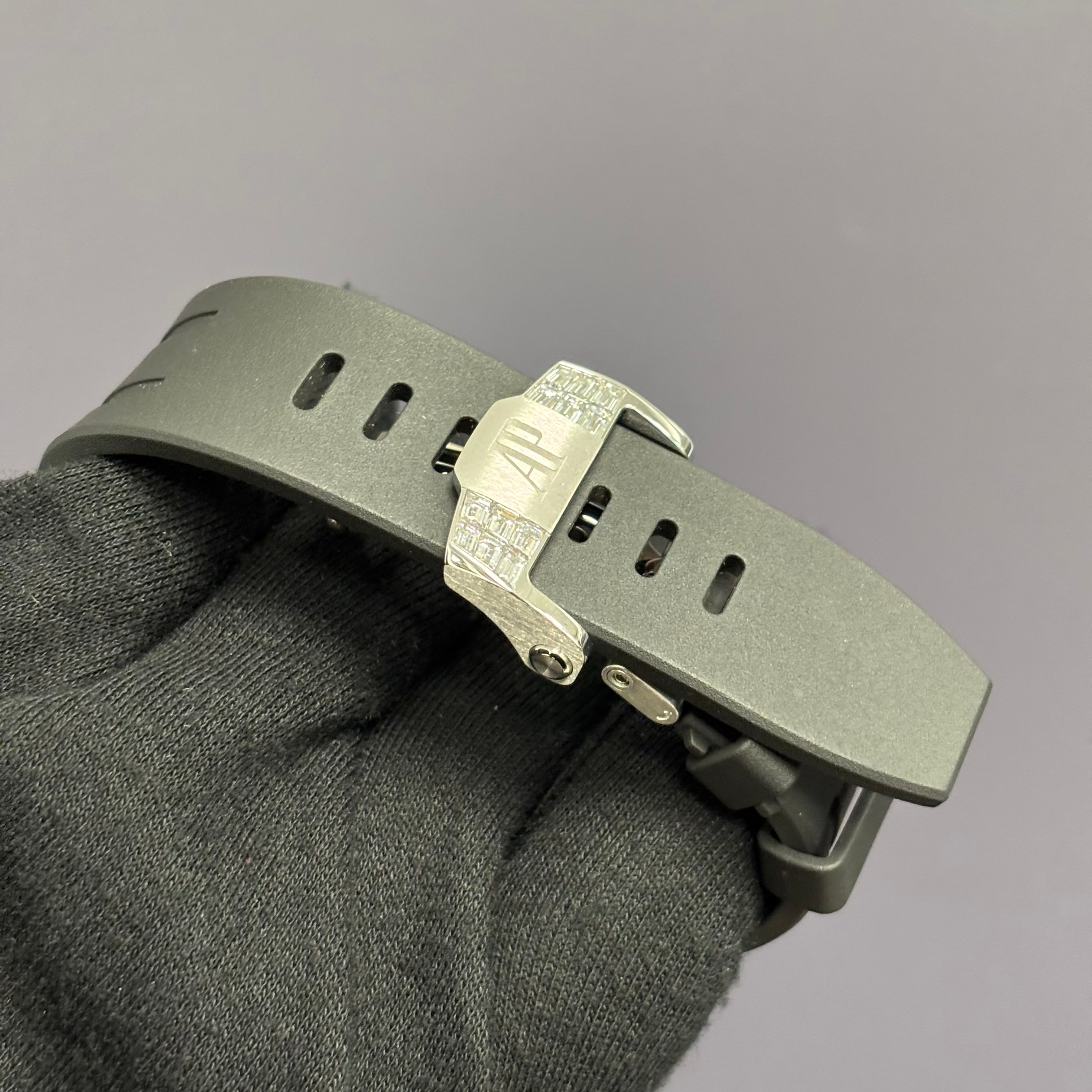 Audemars Piguet Royal Oak 43mm Black Dial Watch Ref# 26425BC.ZZ.D002CA.01 - Happy Jewelers Fine Jewelry Lifetime Warranty