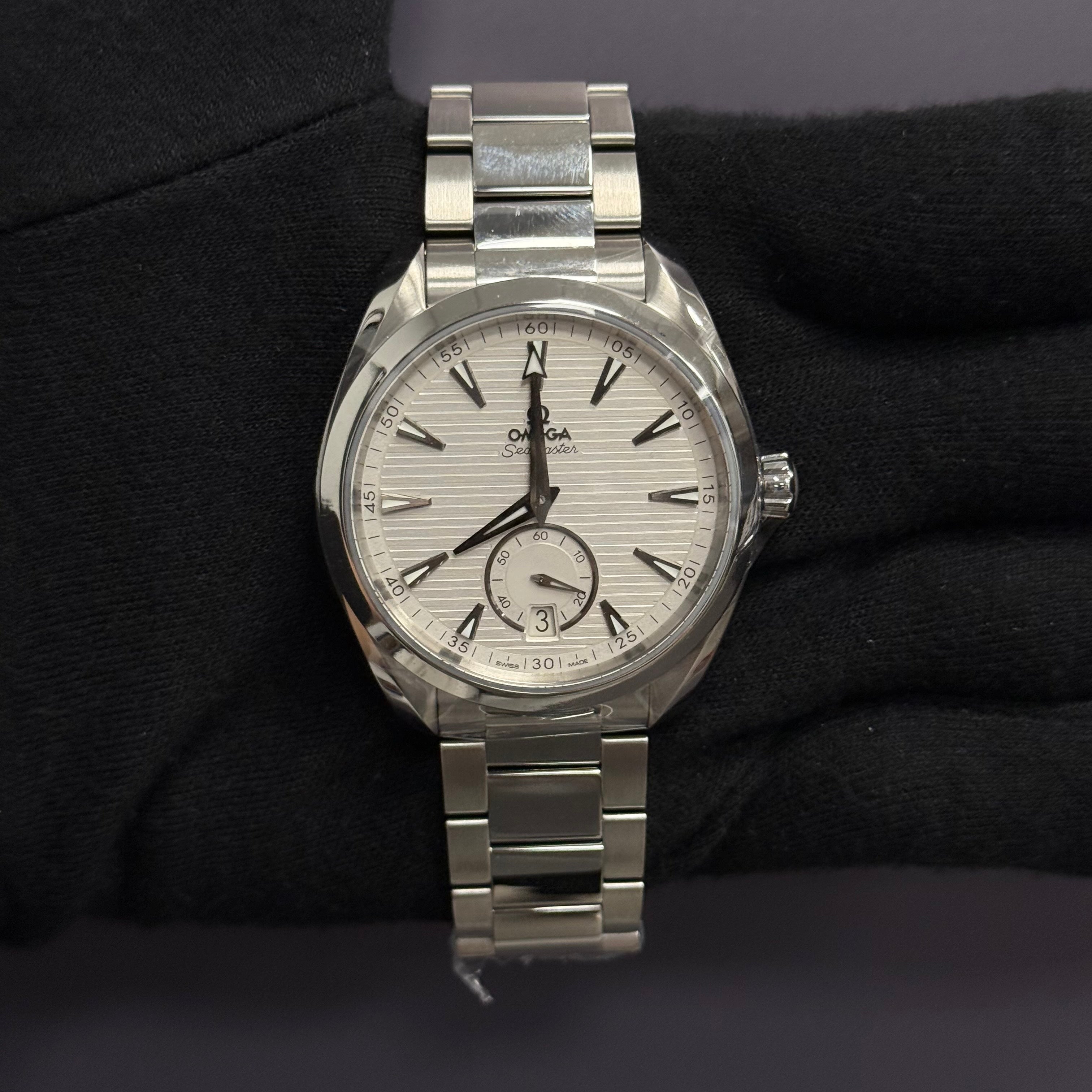 Omega Aqua Terra 41mm Silver Dial Watch Ref# 220.10.41.21.02.002 - Happy Jewelers Fine Jewelry Lifetime Warranty
