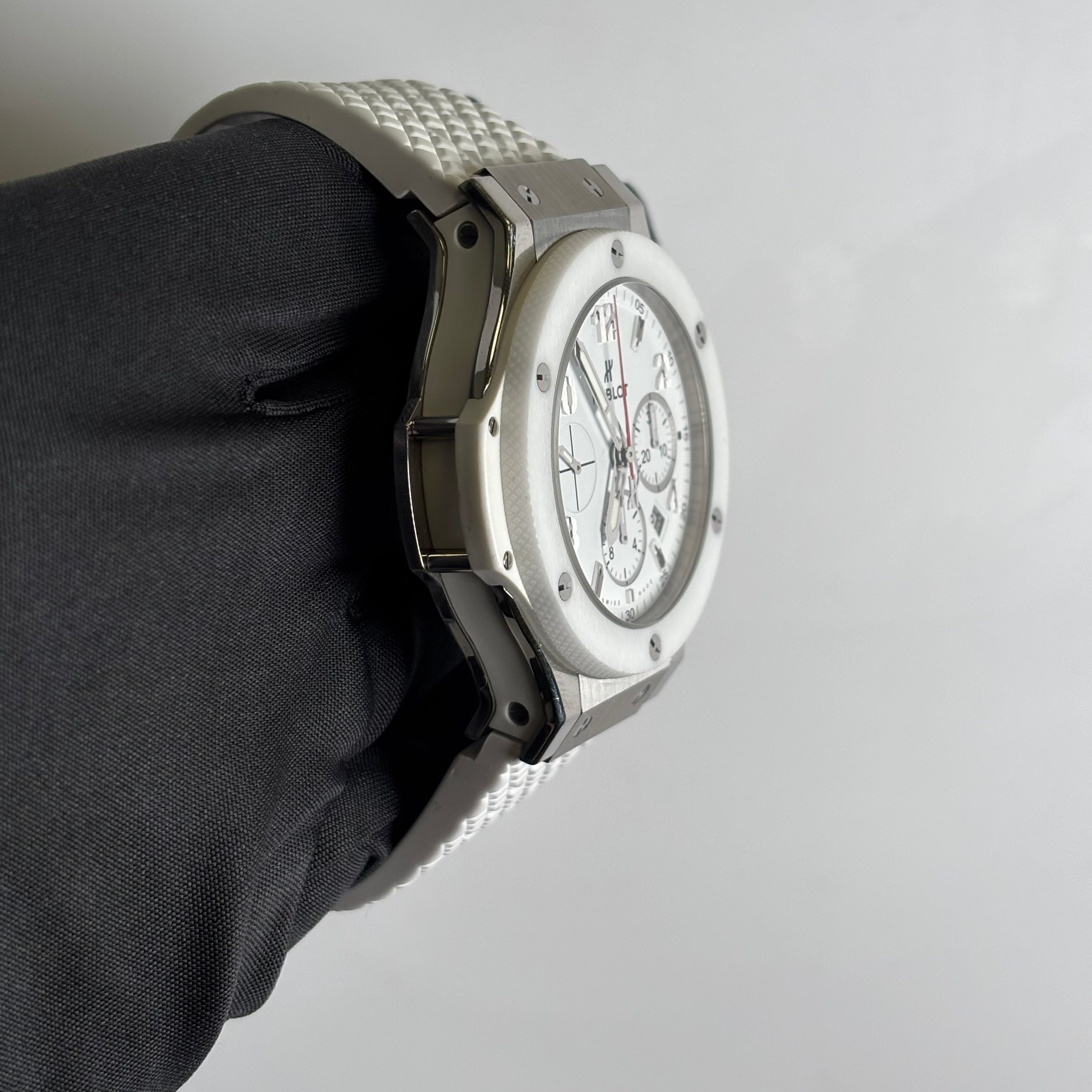 Hublot Big Bang 44mm White Dial Watch Ref# 301.SE.230.RW - Happy Jewelers Fine Jewelry Lifetime Warranty