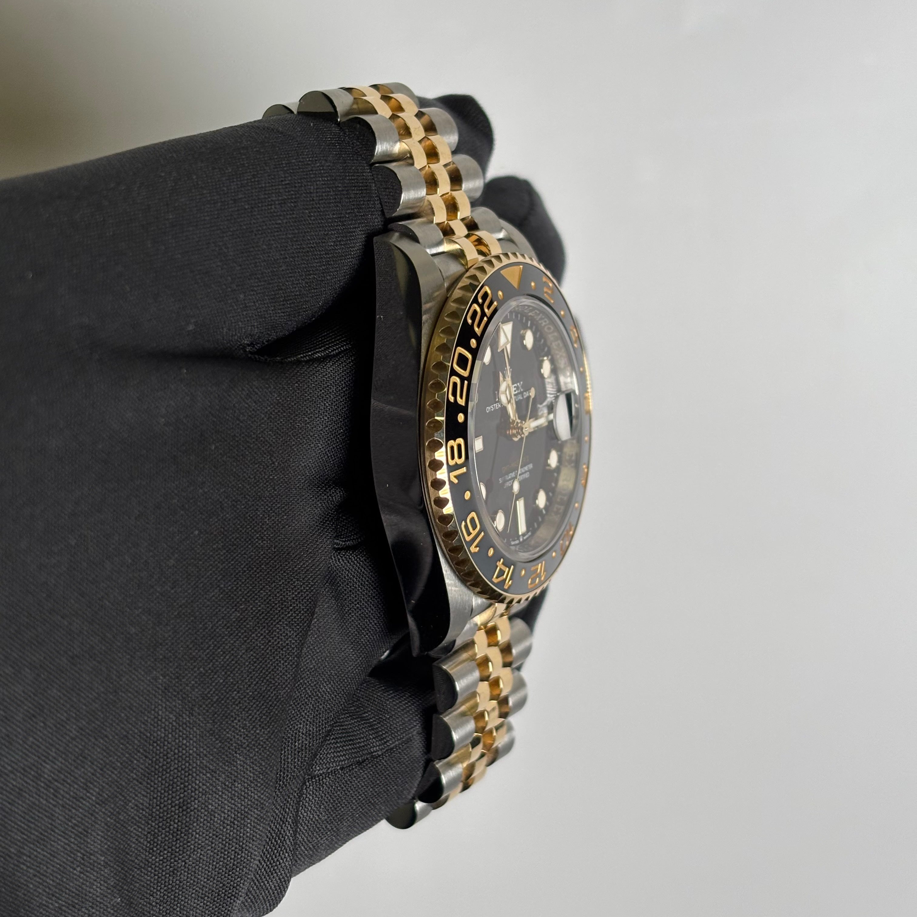 Rolex GMT-Master II 40mm Black Dial Watch Ref# 126713GRNR – Happy