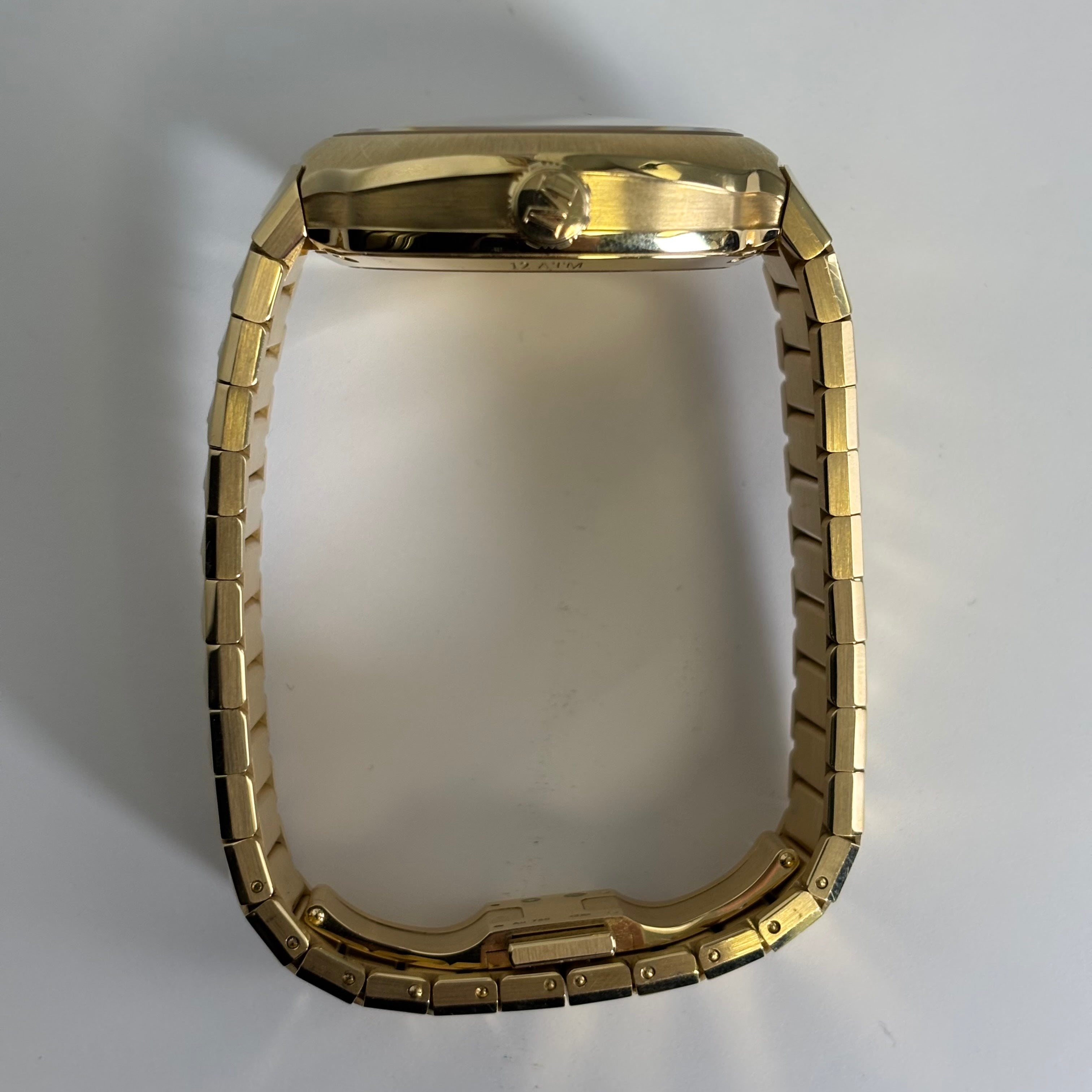 H. Moser & Cie Streamliner 40mm Champagne Dial Watch Ref# 6804-0700 - Happy Jewelers Fine Jewelry Lifetime Warranty